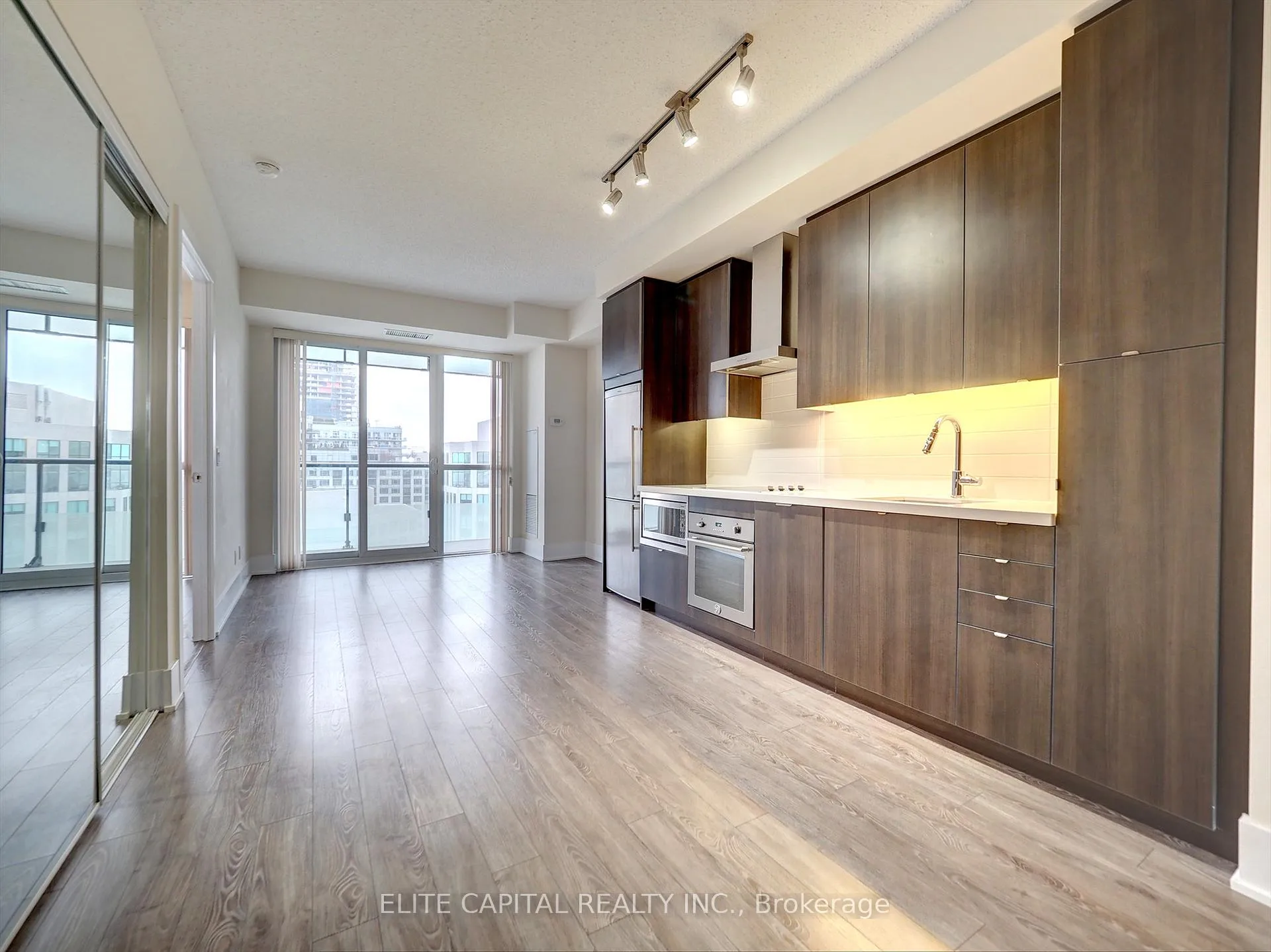 Photo 2 of Unit 1901, 300 Front Street W, Toronto, Waterfront Communities — HOMEH