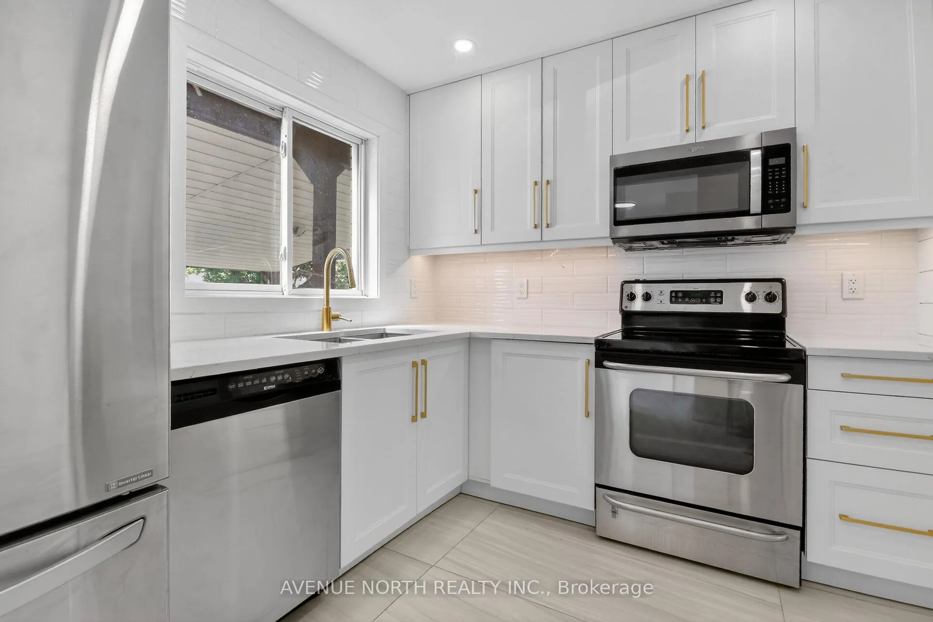 Photo 7 of 564 Seyton Drive, Ottawa, Westcliffe Estates — HOMEH