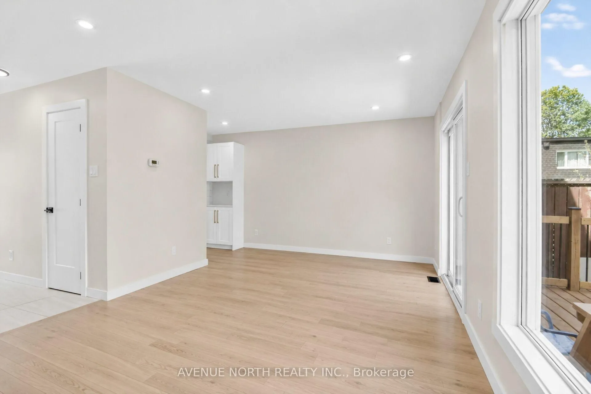 Photo 13 of 564 Seyton Drive, Ottawa, Westcliffe Estates — HOMEH