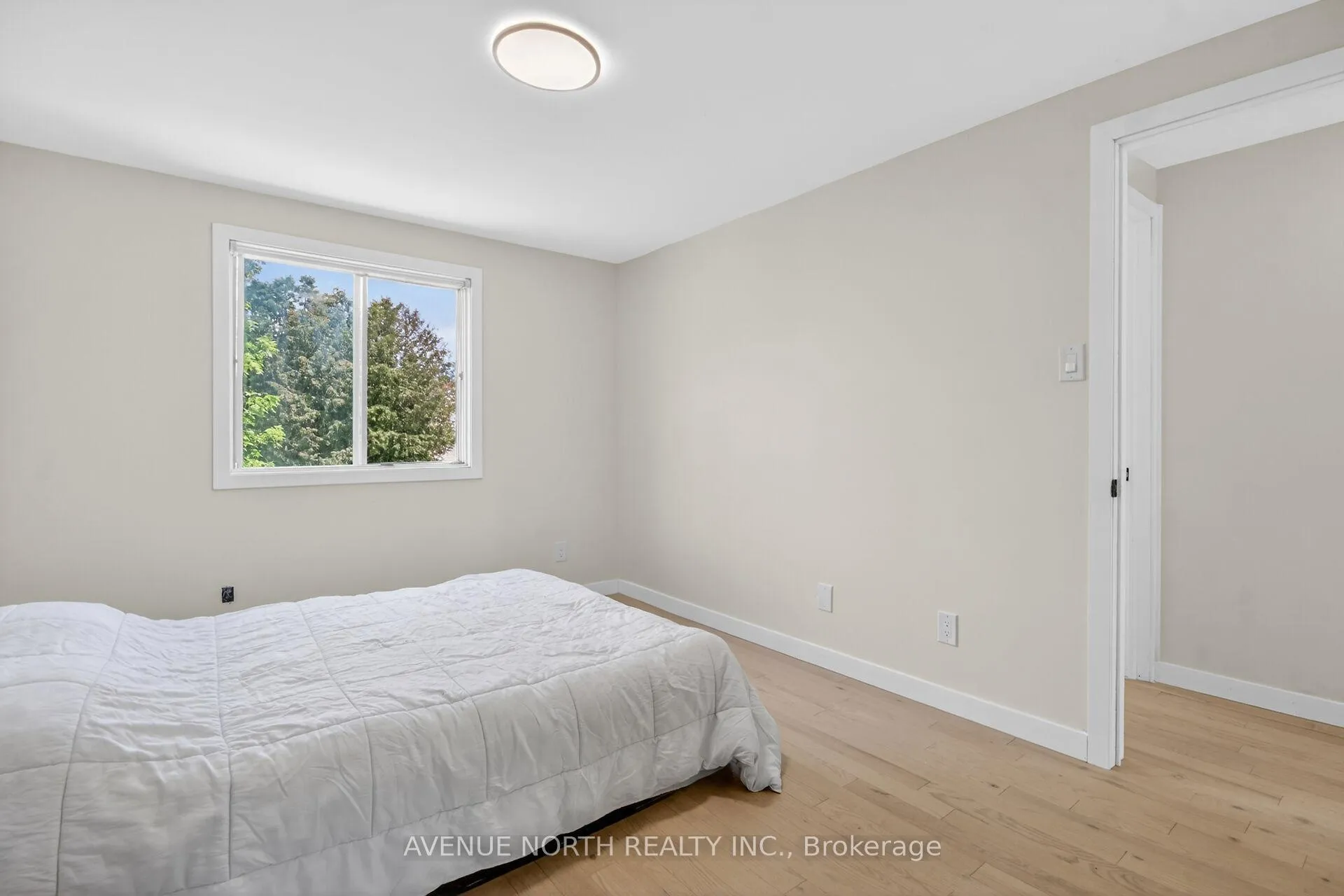 Photo 18 of 564 Seyton Drive, Ottawa, Westcliffe Estates — HOMEH