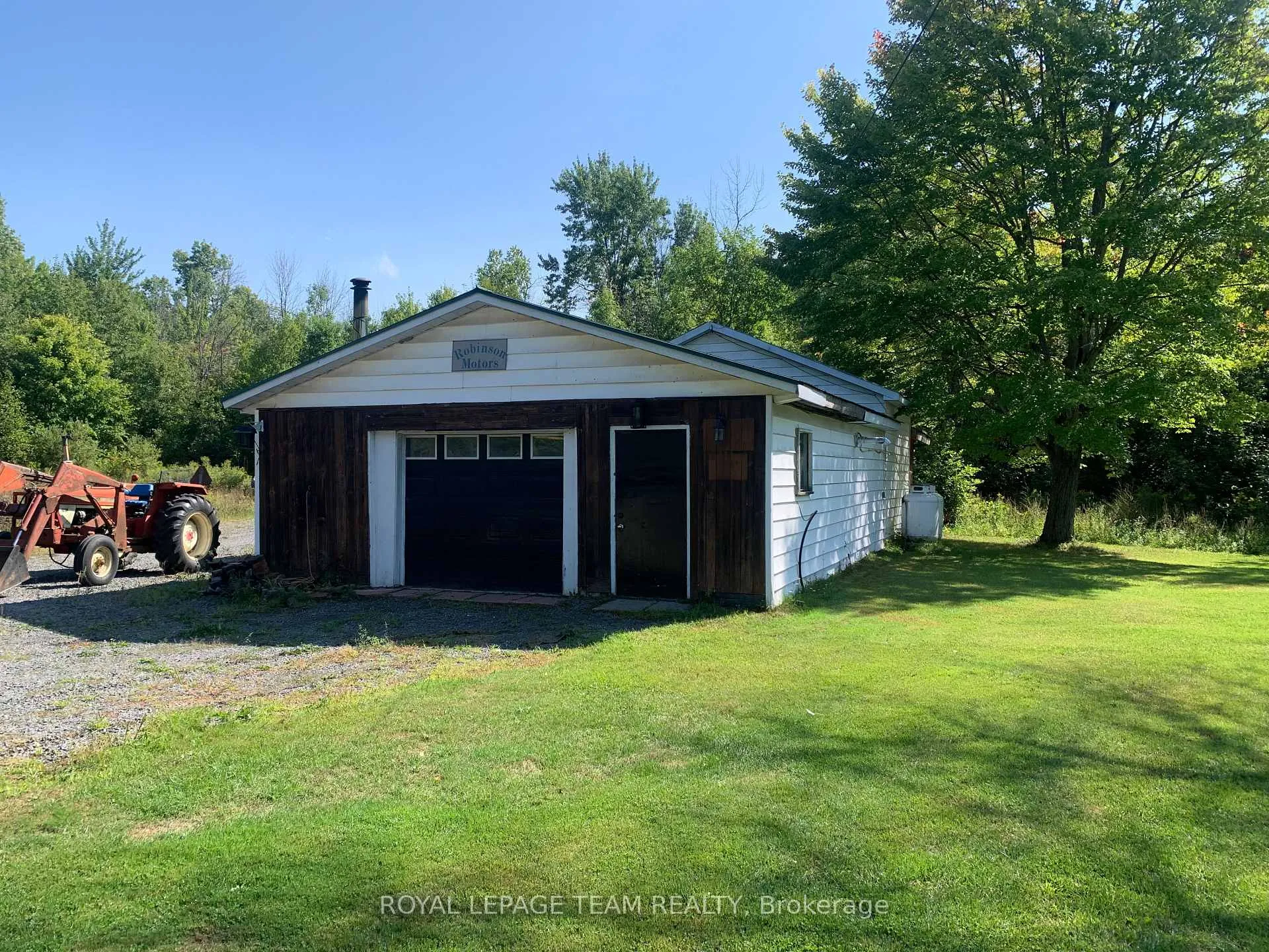 Photo 17 of 690 Limerick Road, North Grenville, North Grenville Twp (Kemptville South) — HOMEH