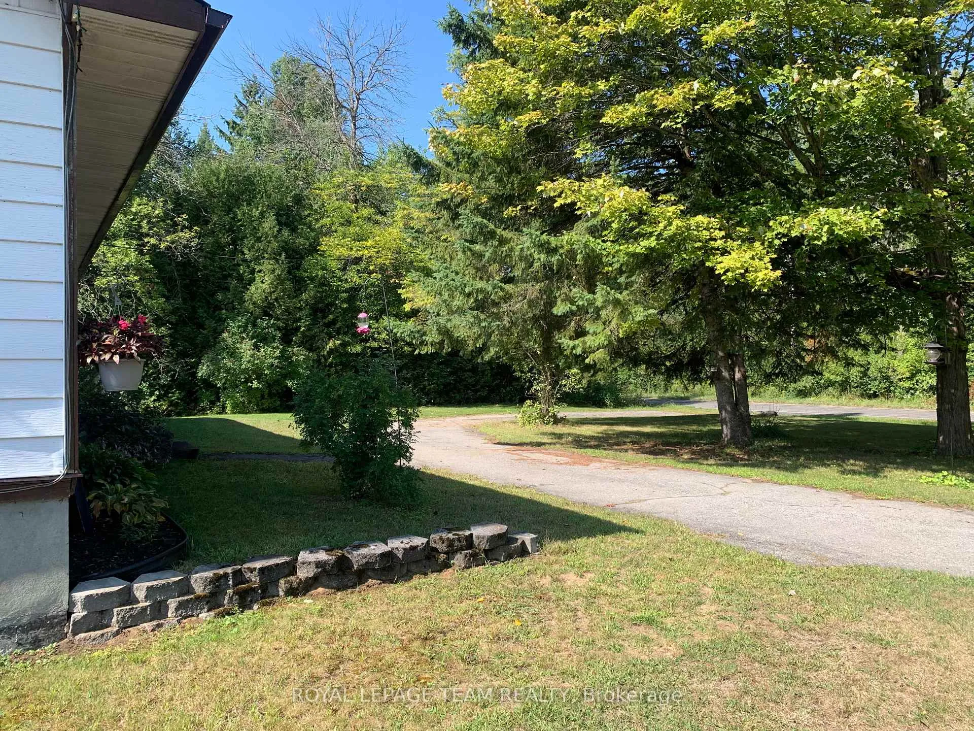 Photo 36 of 690 Limerick Road, North Grenville, North Grenville Twp (Kemptville South) — HOMEH