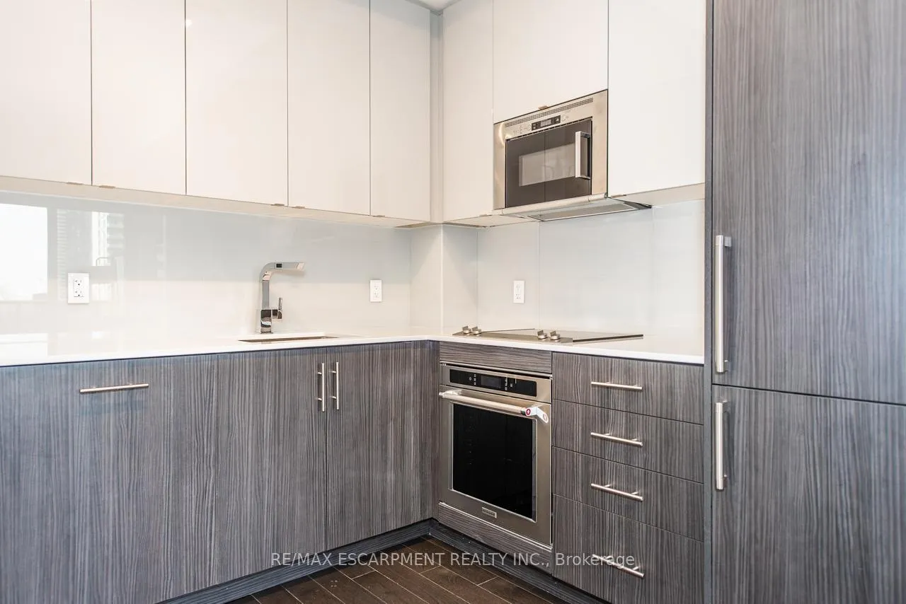 Photo 14 of Unit 2116, 330 Richmond Street W, Toronto, Waterfront Communities — HOMEH