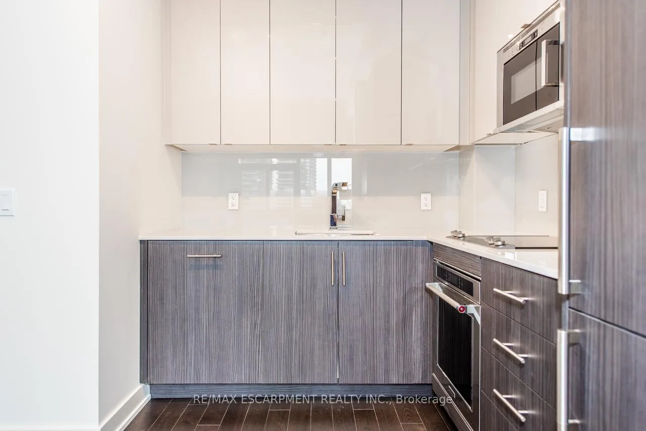 Photo 15 of Unit 2116, 330 Richmond Street W, Toronto, Waterfront Communities — HOMEH
