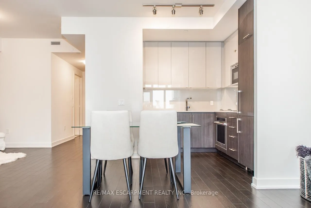 Photo 17 of Unit 2116, 330 Richmond Street W, Toronto, Waterfront Communities — HOMEH
