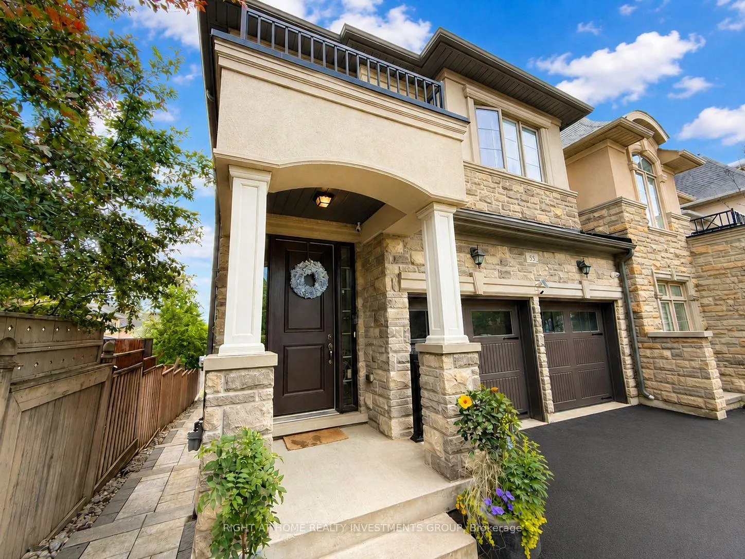 Photo 2 of 55 Robert Berry Crescent, King, King City — HOMEH