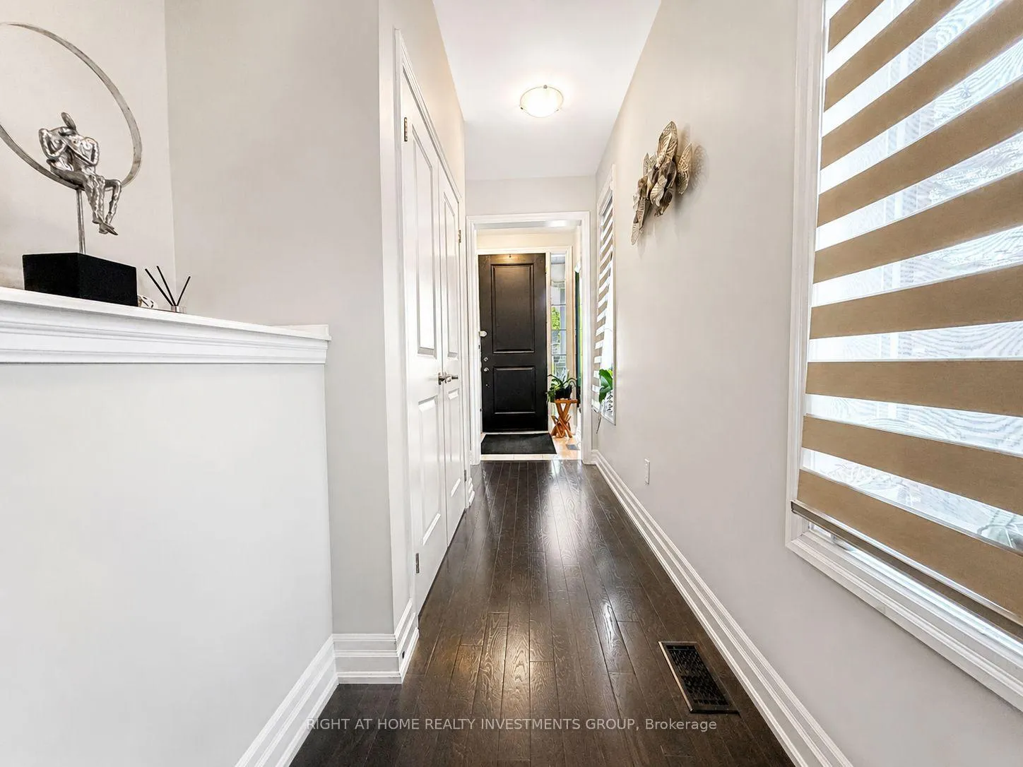 Photo 5 of 55 Robert Berry Crescent, King, King City — HOMEH