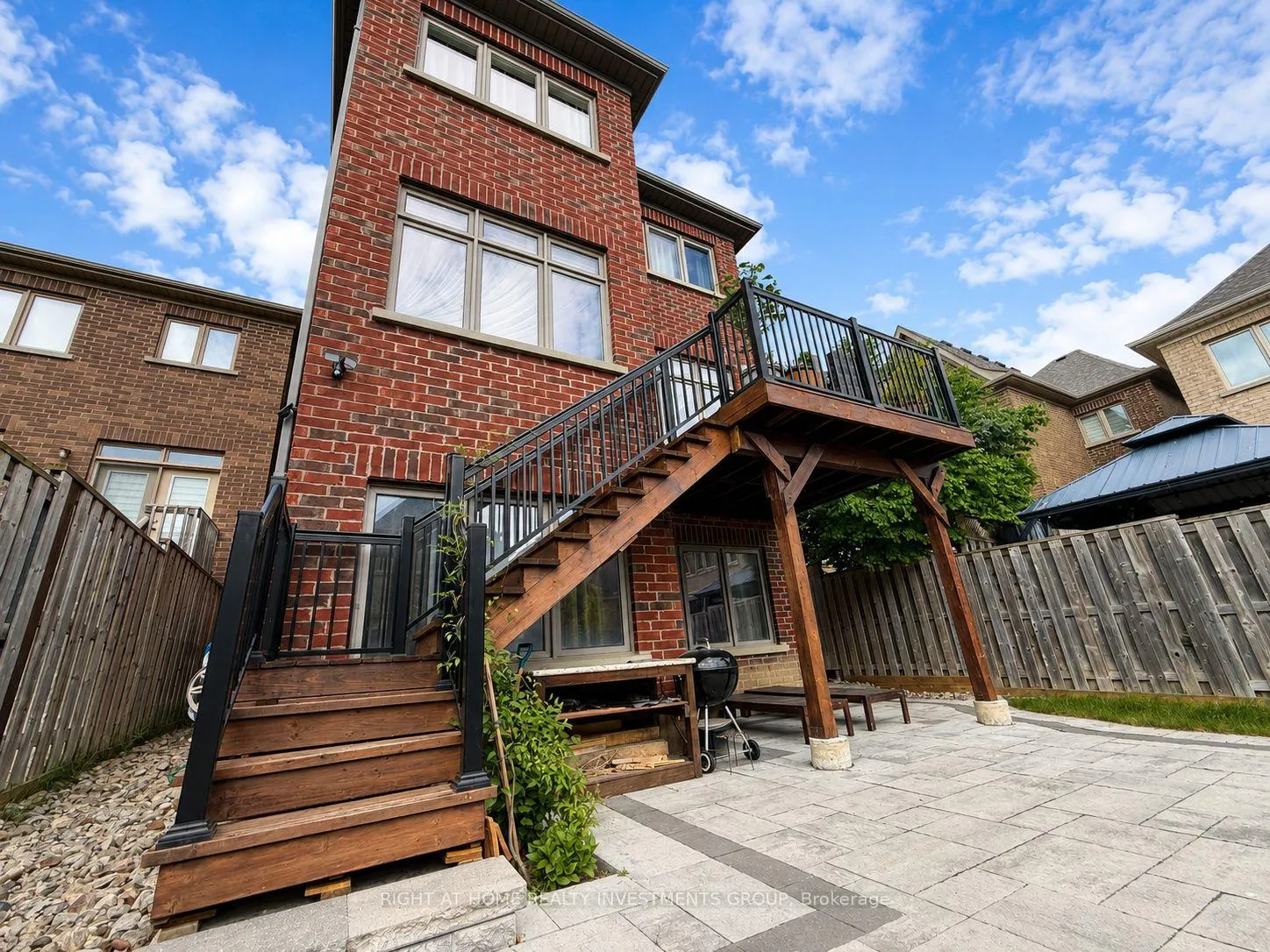 Photo 38 of 55 Robert Berry Crescent, King, King City — HOMEH