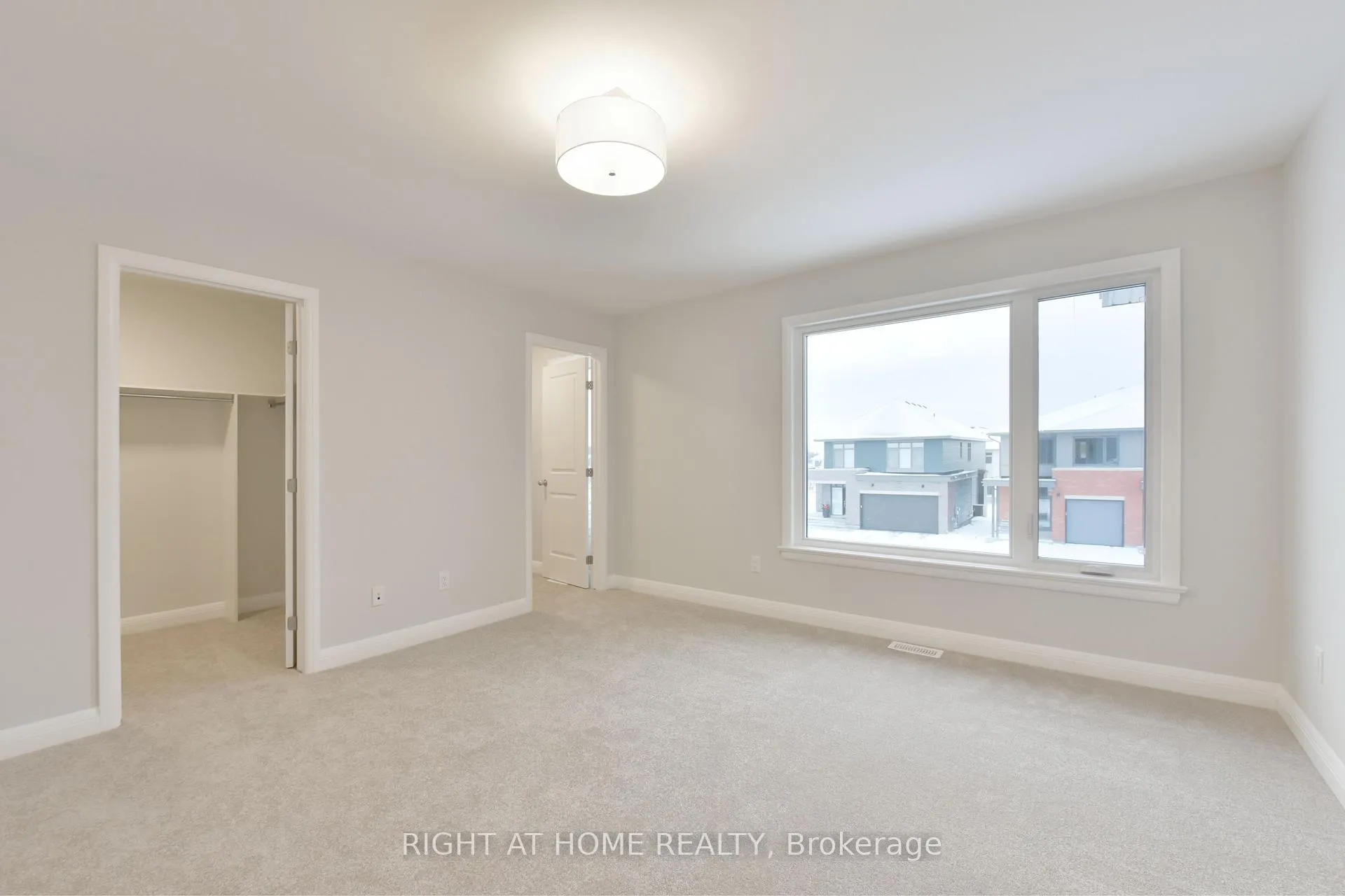 Photo 17 of 312 Wigwas Street, Ottawa, CFB Rockcliffe and Area — HOMEH