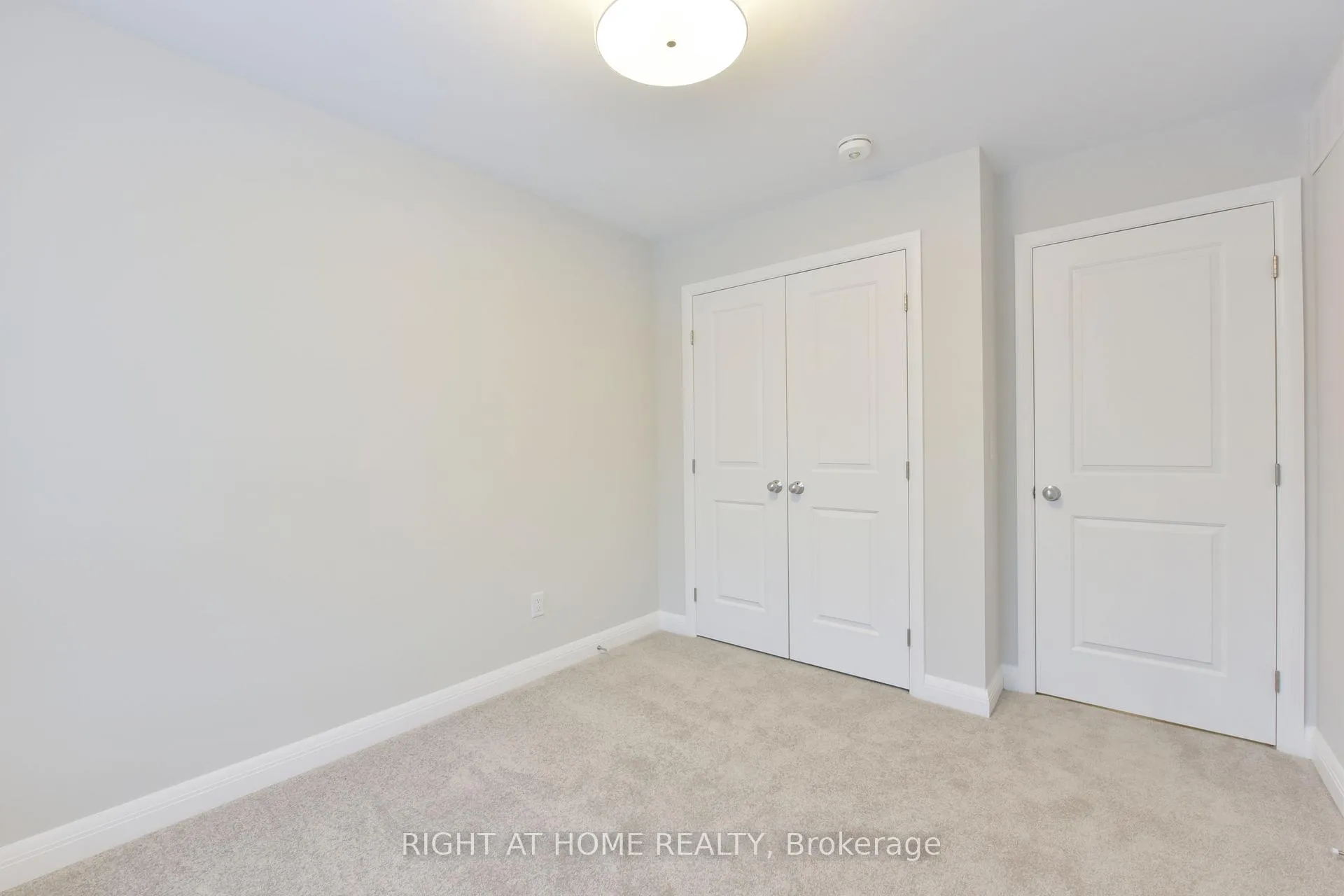 Photo 25 of 312 Wigwas Street, Ottawa, CFB Rockcliffe and Area — HOMEH