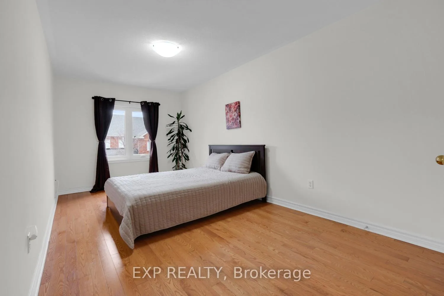 Photo 14 of 24 Williams Street, Markham, Berczy — HOMEH