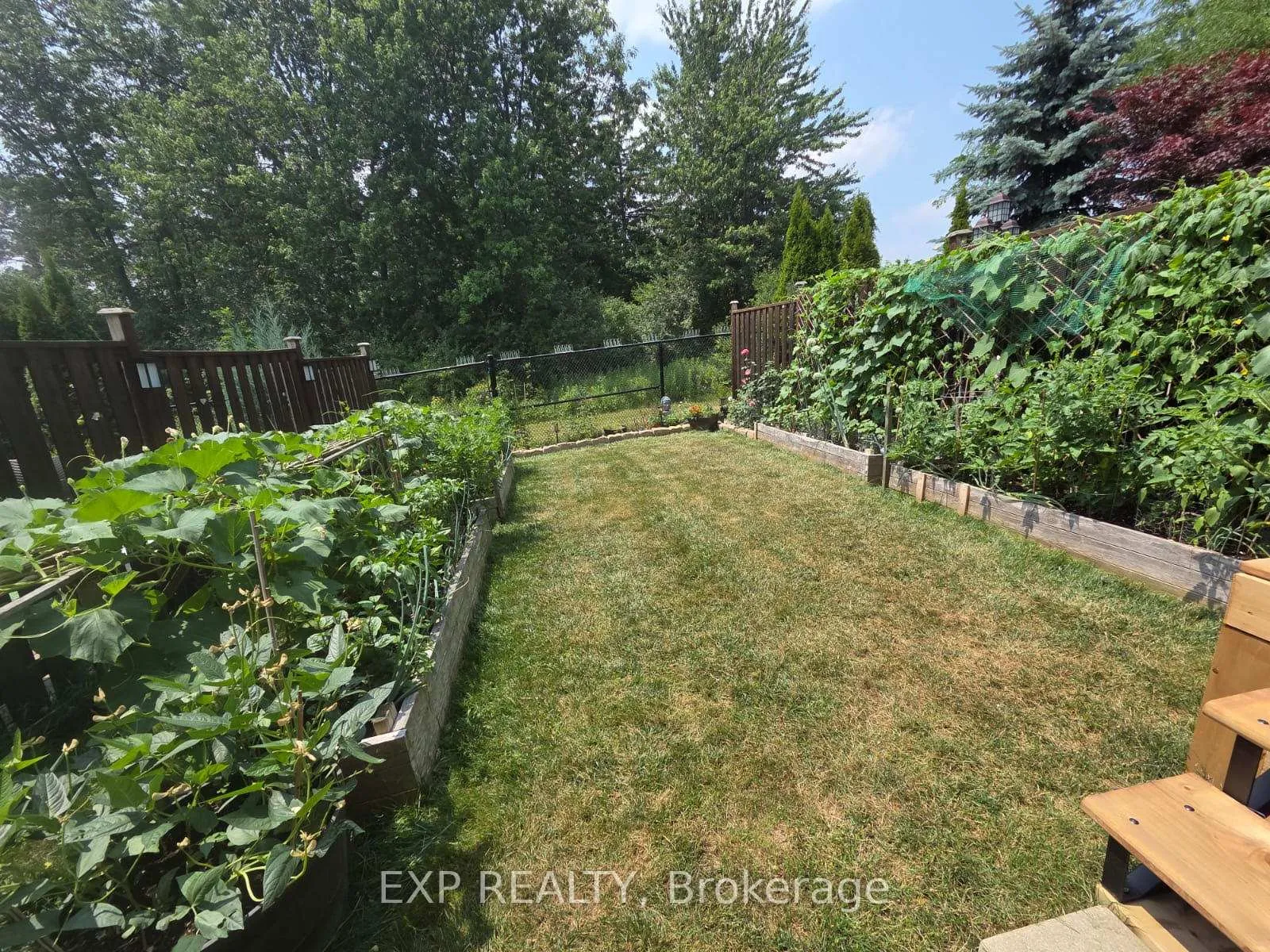 Photo 18 of 24 Williams Street, Markham, Berczy — HOMEH