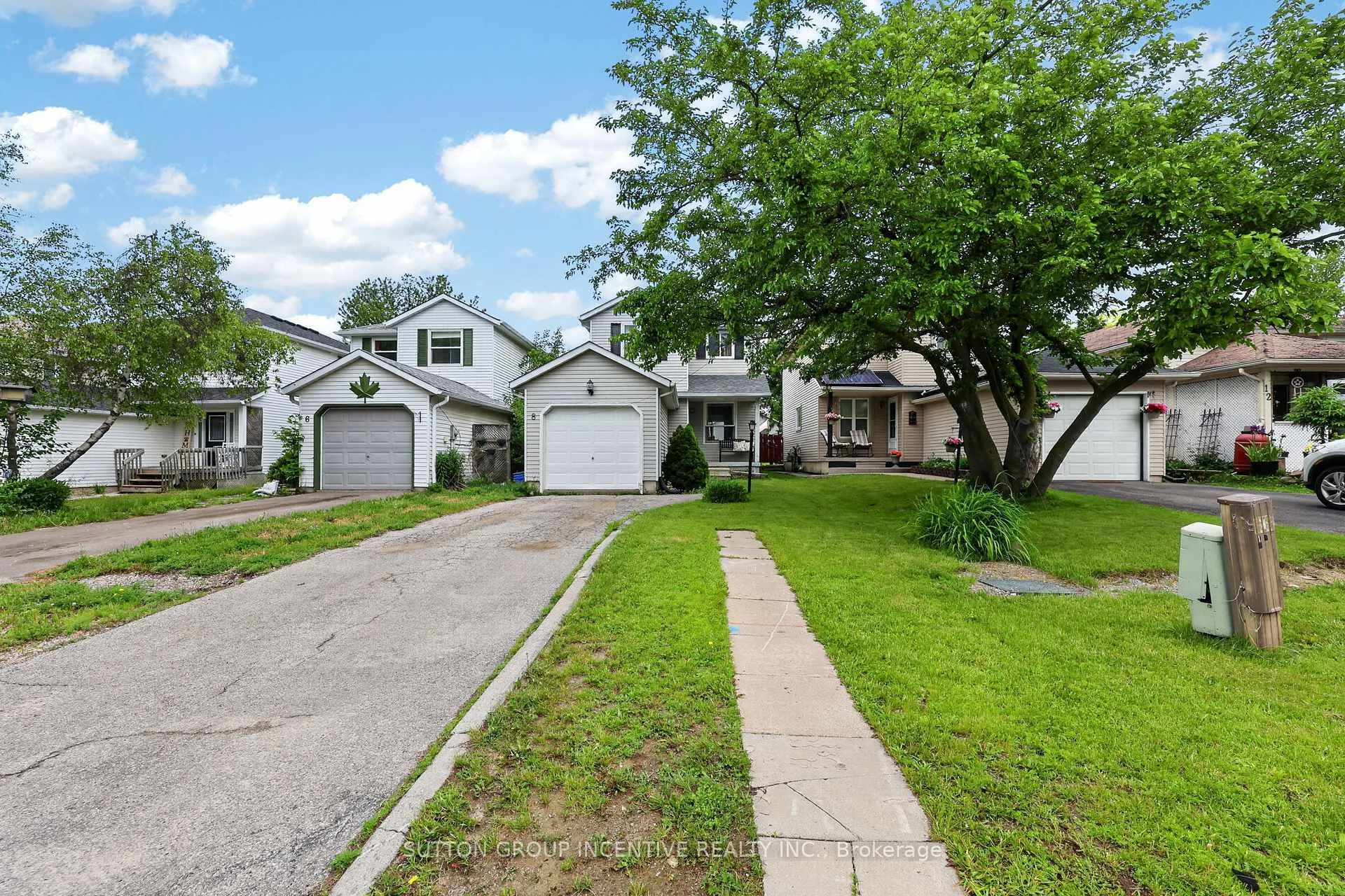 Photo 3 of 8 Patton Road, Barrie, Painswick North — HOMEH