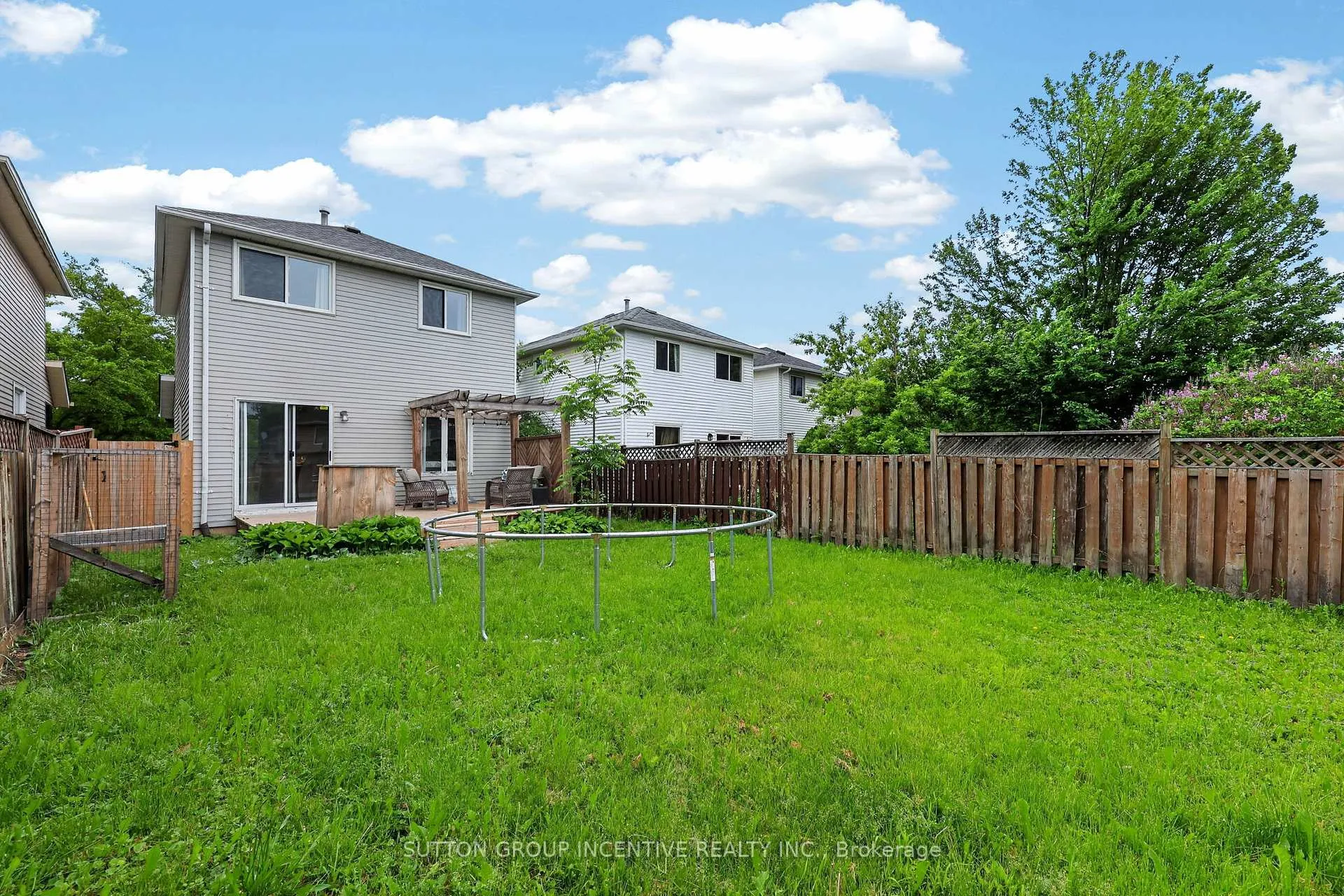Photo 7 of 8 Patton Road, Barrie, Painswick North — HOMEH