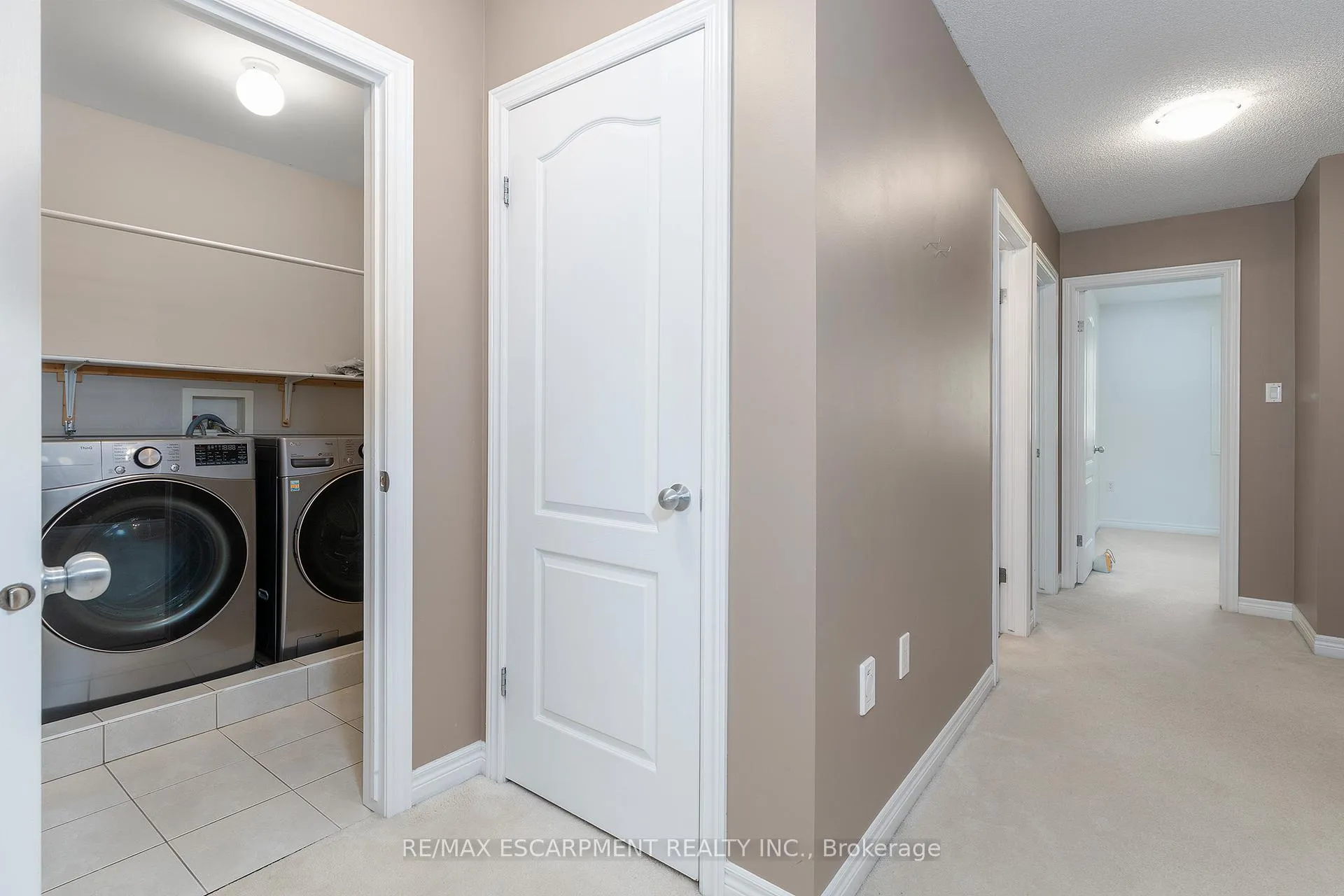 Photo 16 of 84 Myers Lane, Hamilton, Ancaster — HOMEH