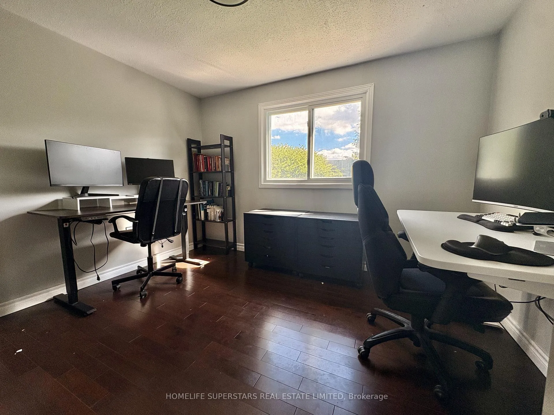 Photo 13 of 77 Horning Drive E, Hamilton, Iroquoia Heights — HOMEH