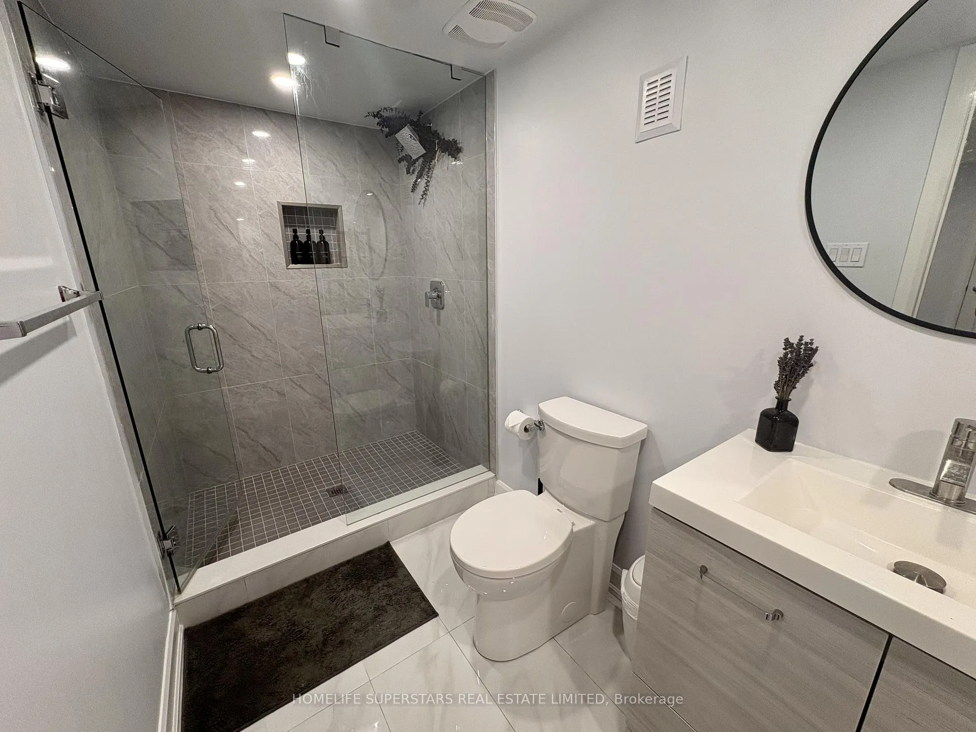 Photo 33 of 77 Horning Drive E, Hamilton, Iroquoia Heights — HOMEH