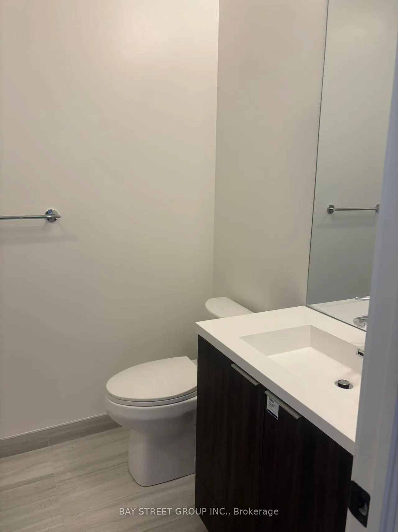 Photo 7 of Unit 2703, 8 Interchange Way Street, Vaughan, Concord — HOMEH