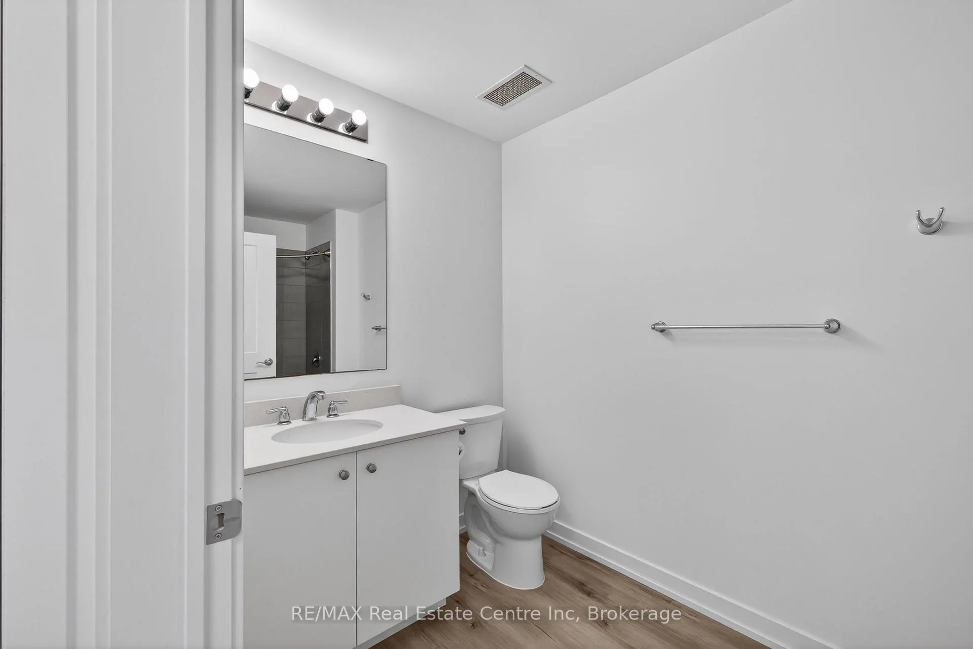 Photo 24 of 251 Northfield Drive, Waterloo — HOMEH
