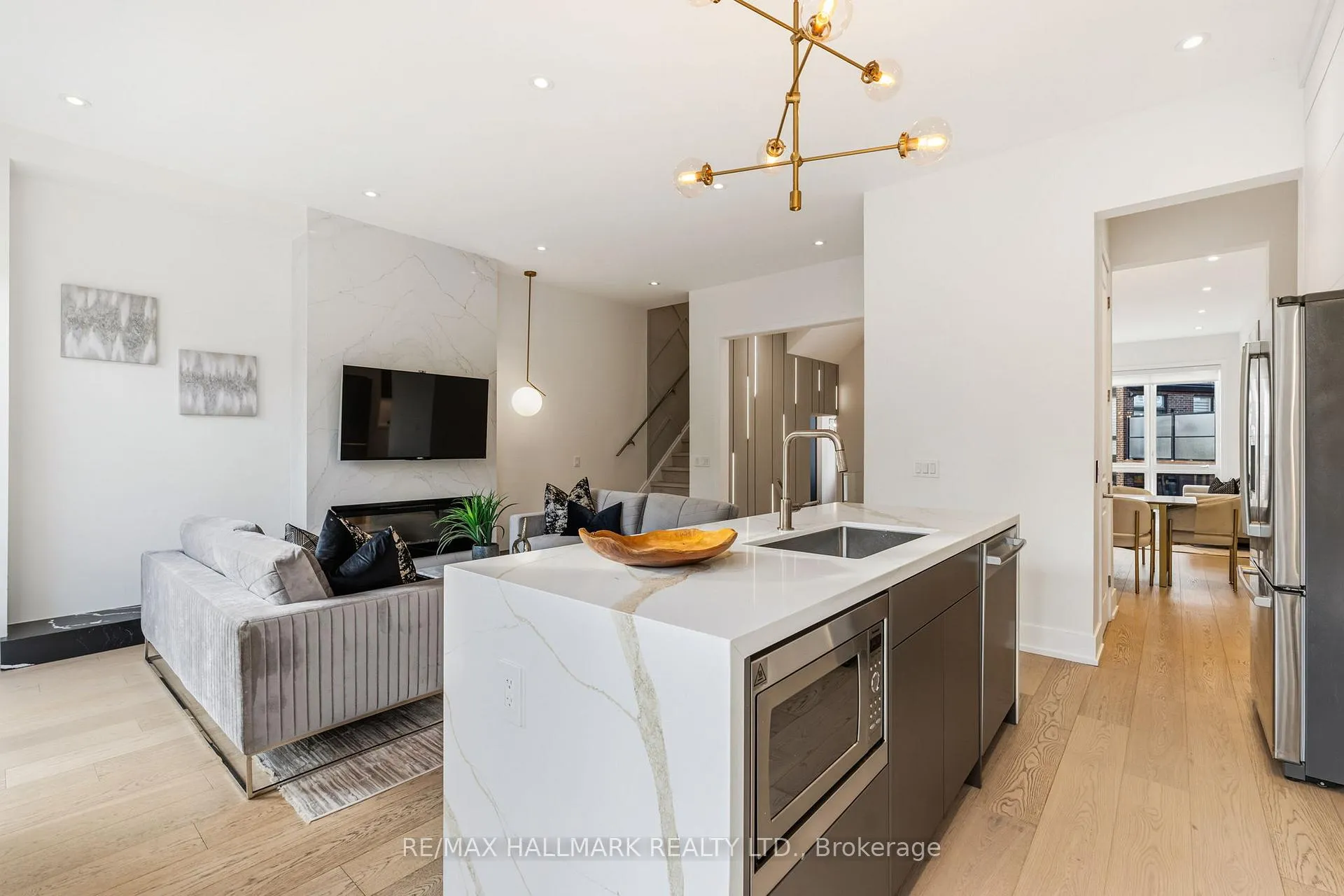 Photo 15 of 46 Crestridge Drive, Vaughan, Patterson — HOMEH