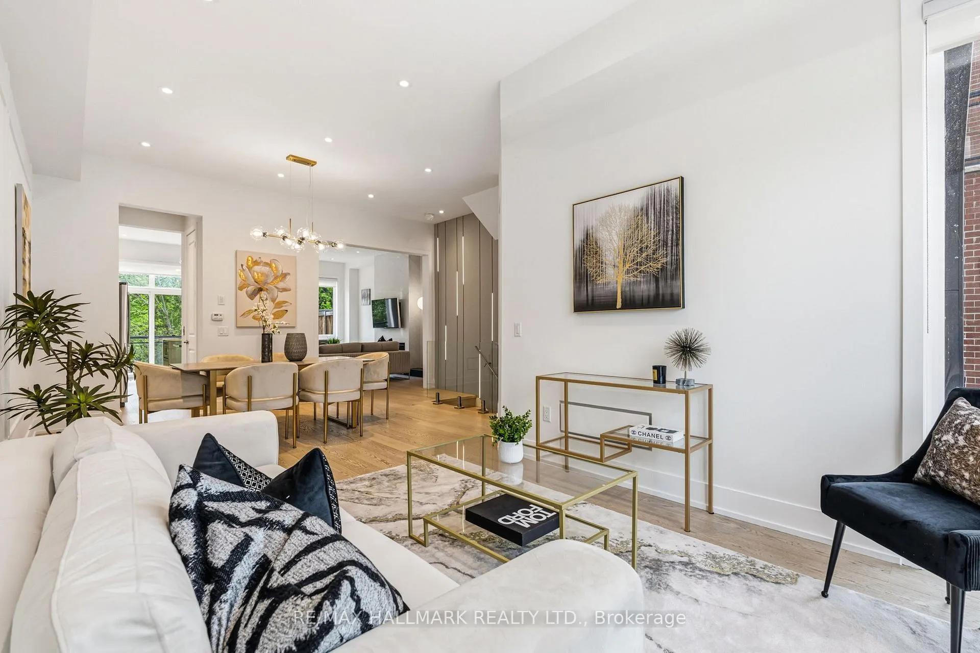 Photo 18 of 46 Crestridge Drive, Vaughan, Patterson — HOMEH