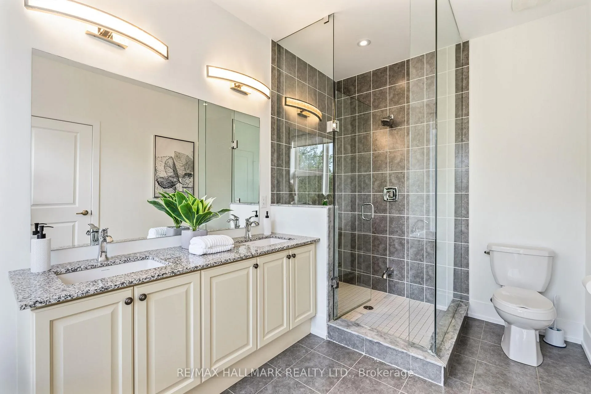 Photo 29 of 46 Crestridge Drive, Vaughan, Patterson — HOMEH