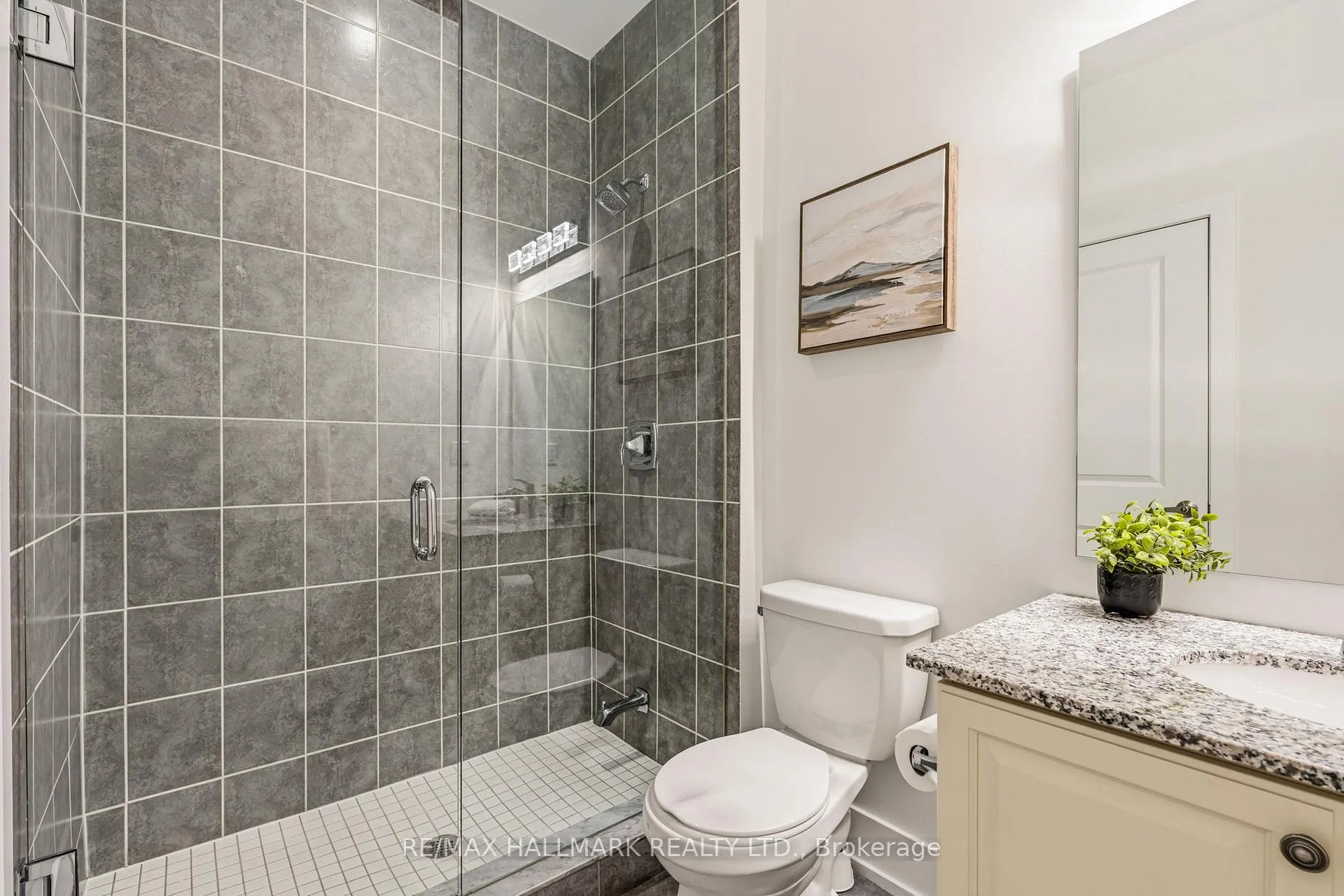 Photo 32 of 46 Crestridge Drive, Vaughan, Patterson — HOMEH