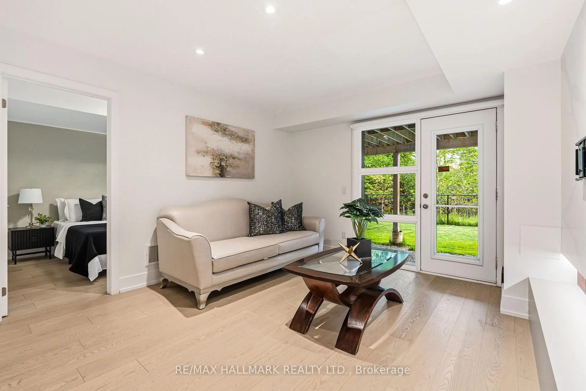 Photo 36 of 46 Crestridge Drive, Vaughan, Patterson — HOMEH