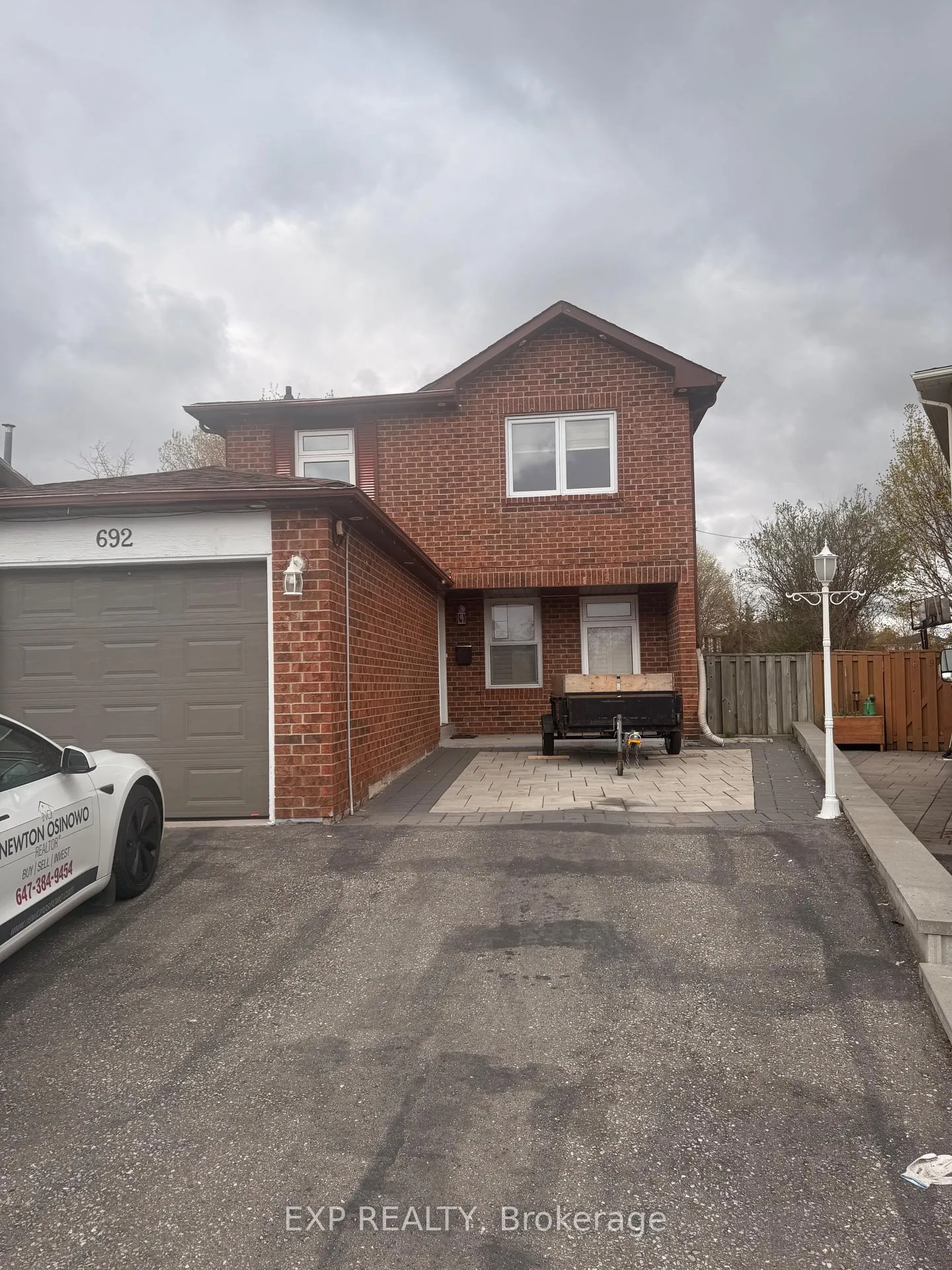 Photo of 692 Sultana Square