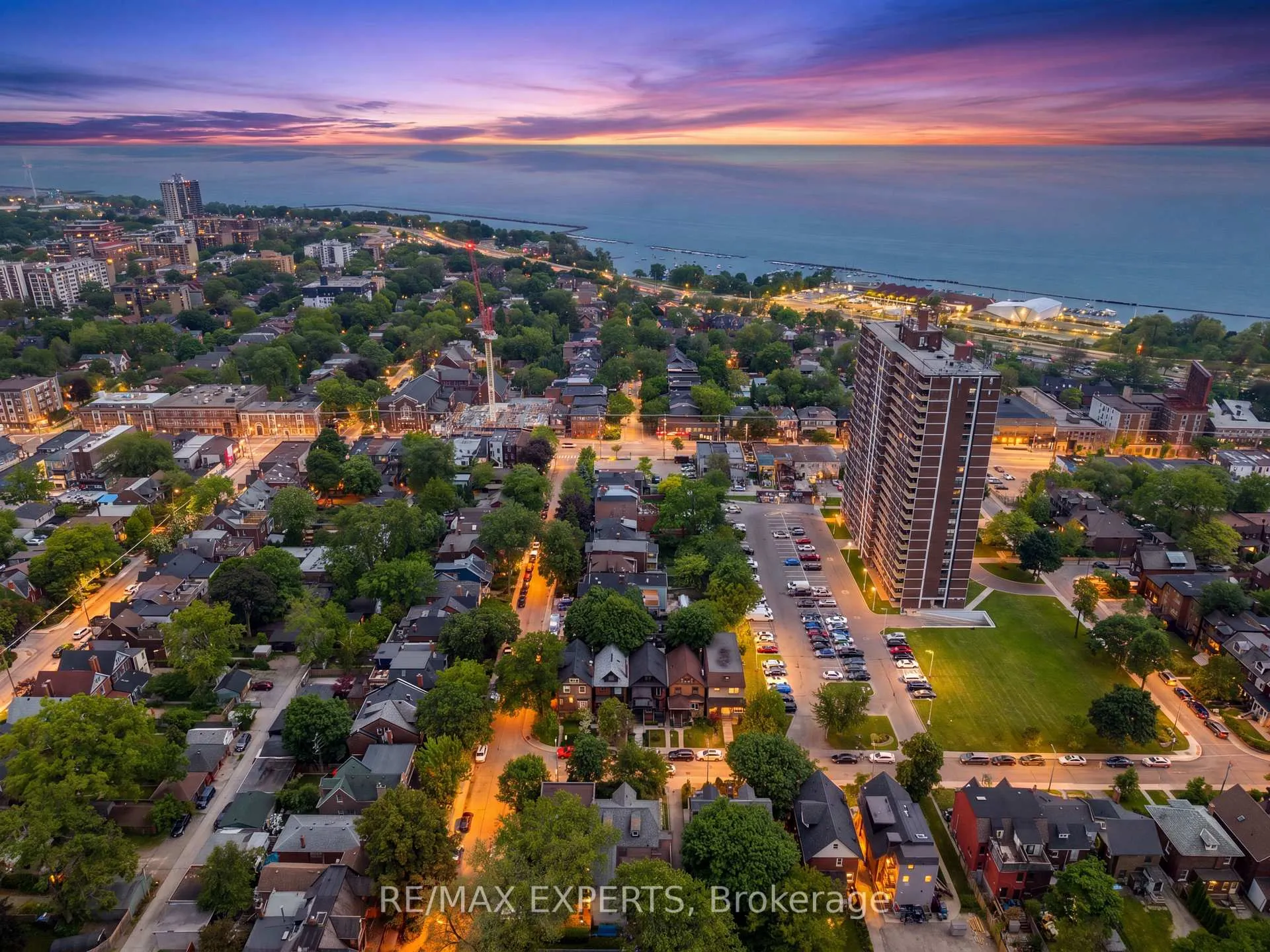 Photo 2 of 5 Harvard Avenue, Toronto, Roncesvalles — HOMEH
