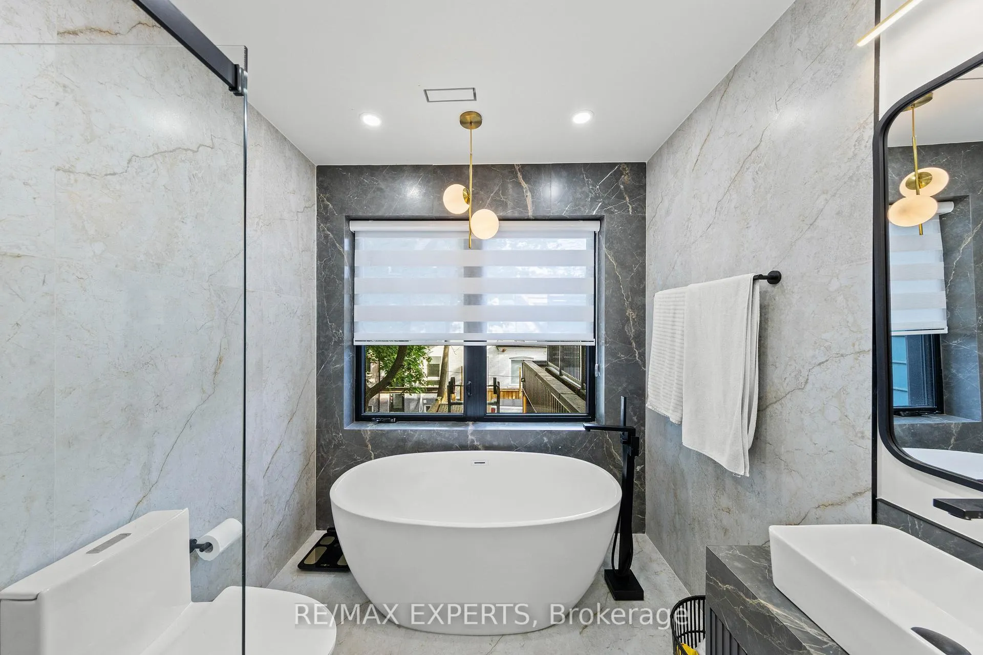 Photo 20 of 5 Harvard Avenue, Toronto, Roncesvalles — HOMEH