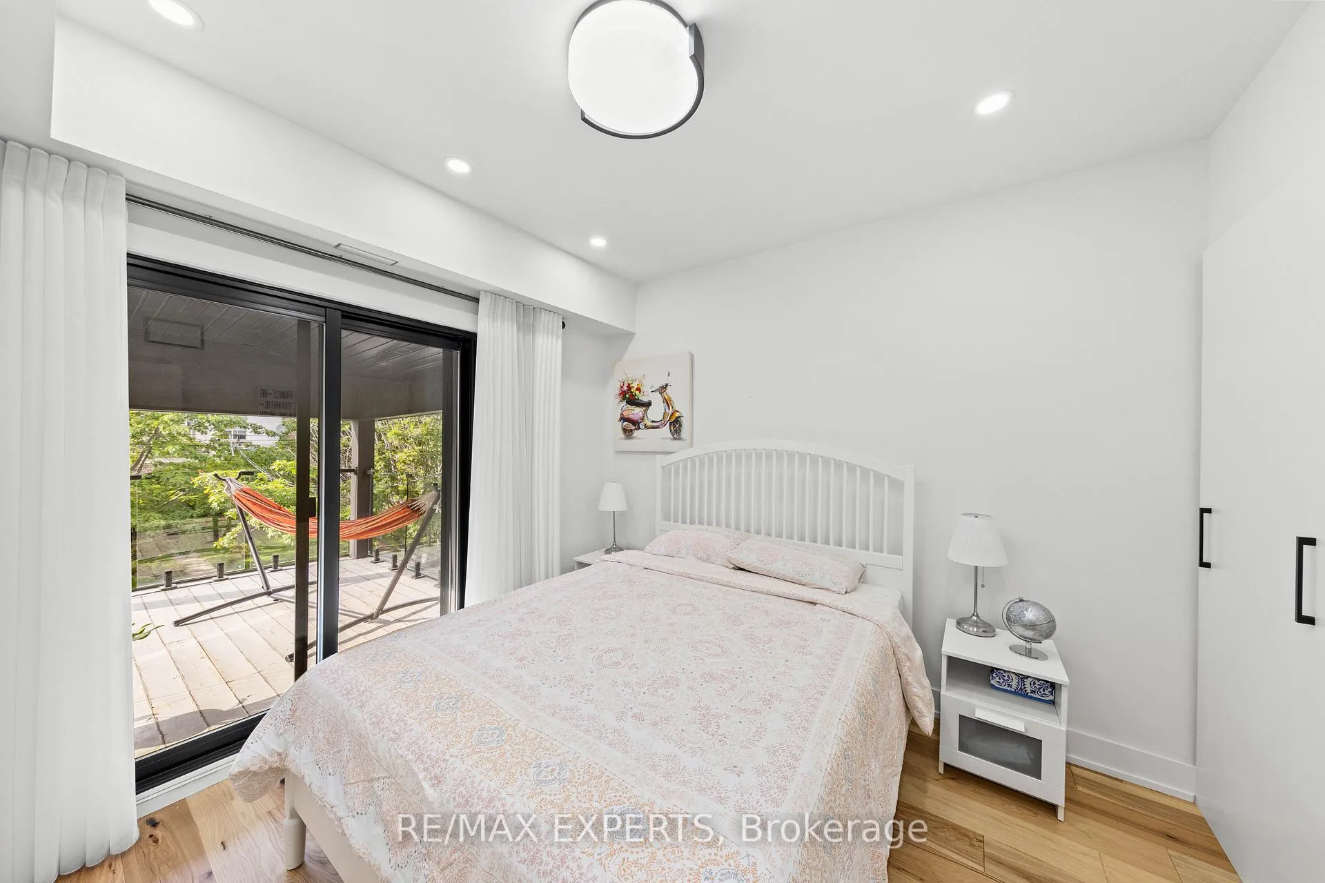 Photo 24 of 5 Harvard Avenue, Toronto, Roncesvalles — HOMEH