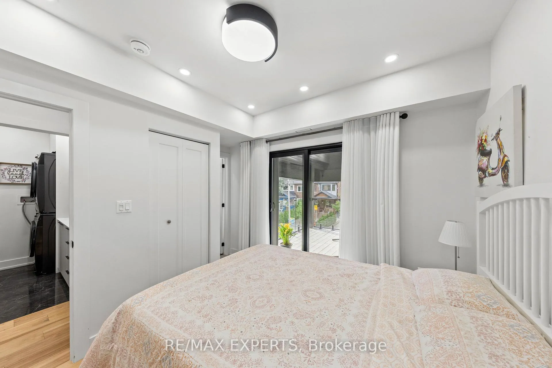 Photo 25 of 5 Harvard Avenue, Toronto, Roncesvalles — HOMEH