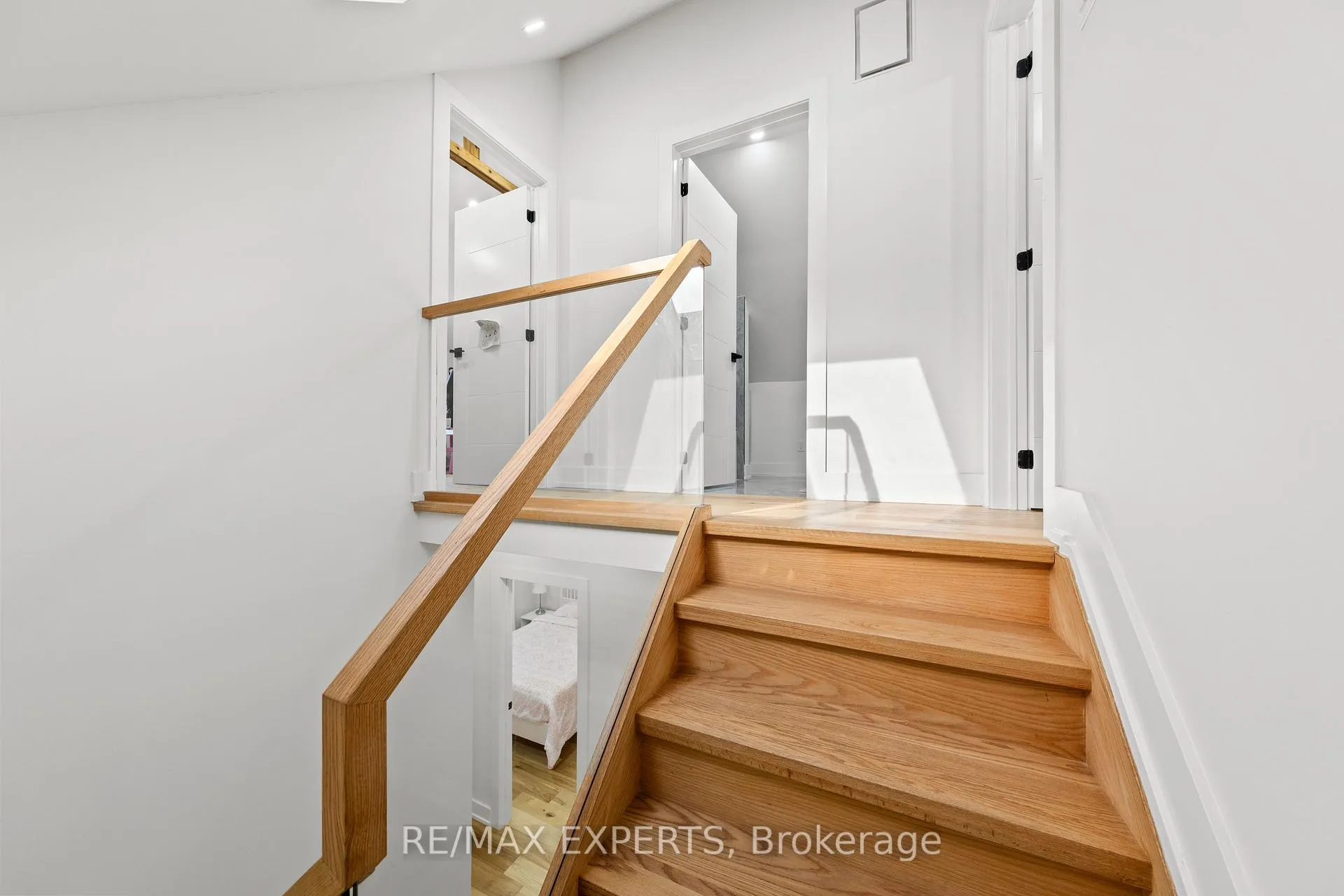 Photo 30 of 5 Harvard Avenue, Toronto, Roncesvalles — HOMEH