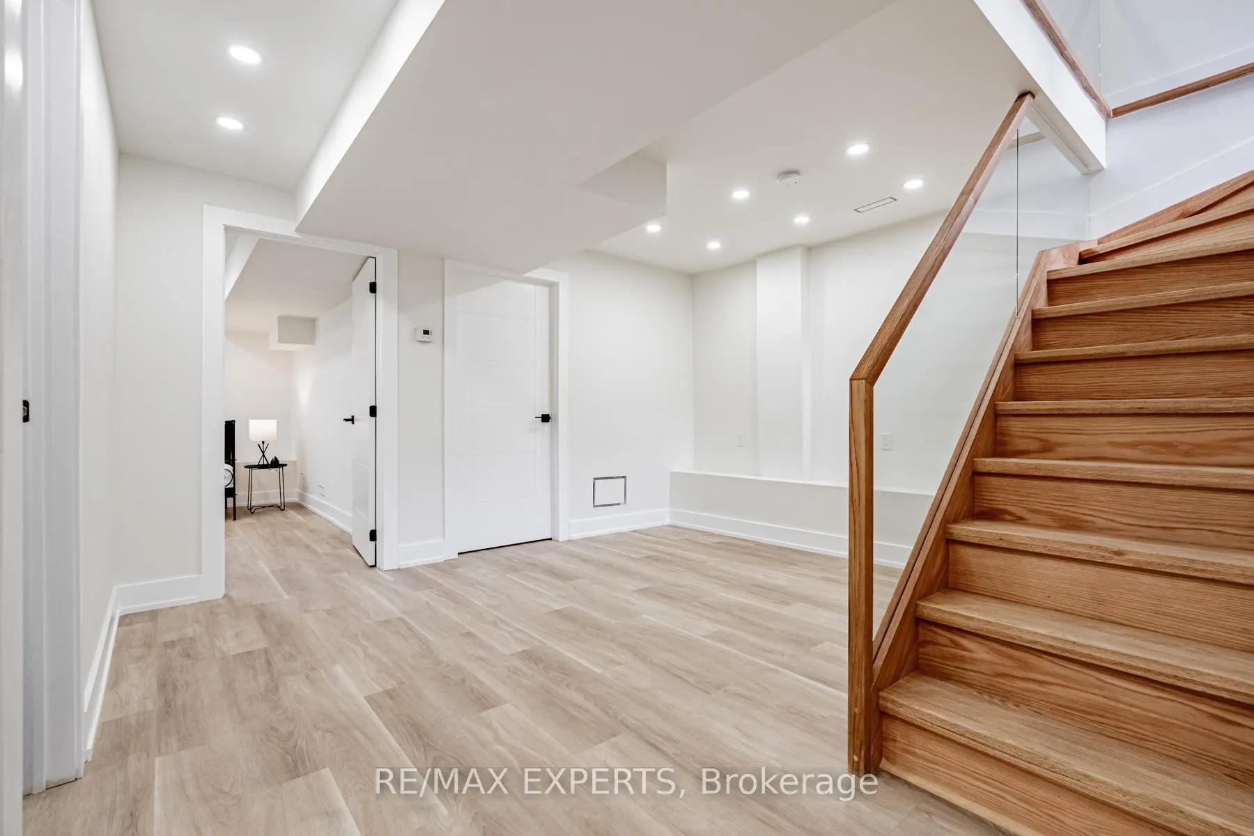 Photo 40 of 5 Harvard Avenue, Toronto, Roncesvalles — HOMEH