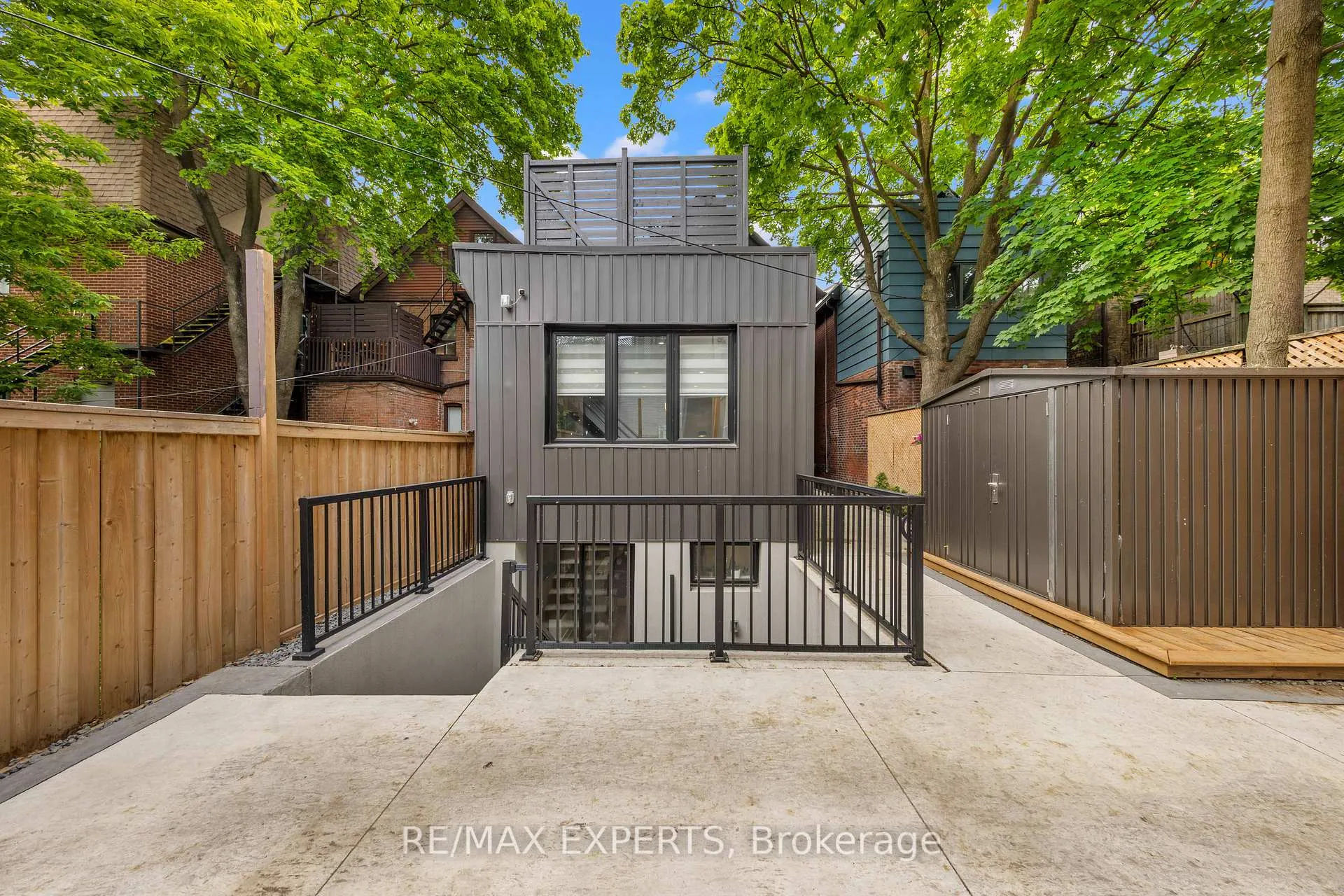 Photo 46 of 5 Harvard Avenue, Toronto, Roncesvalles — HOMEH