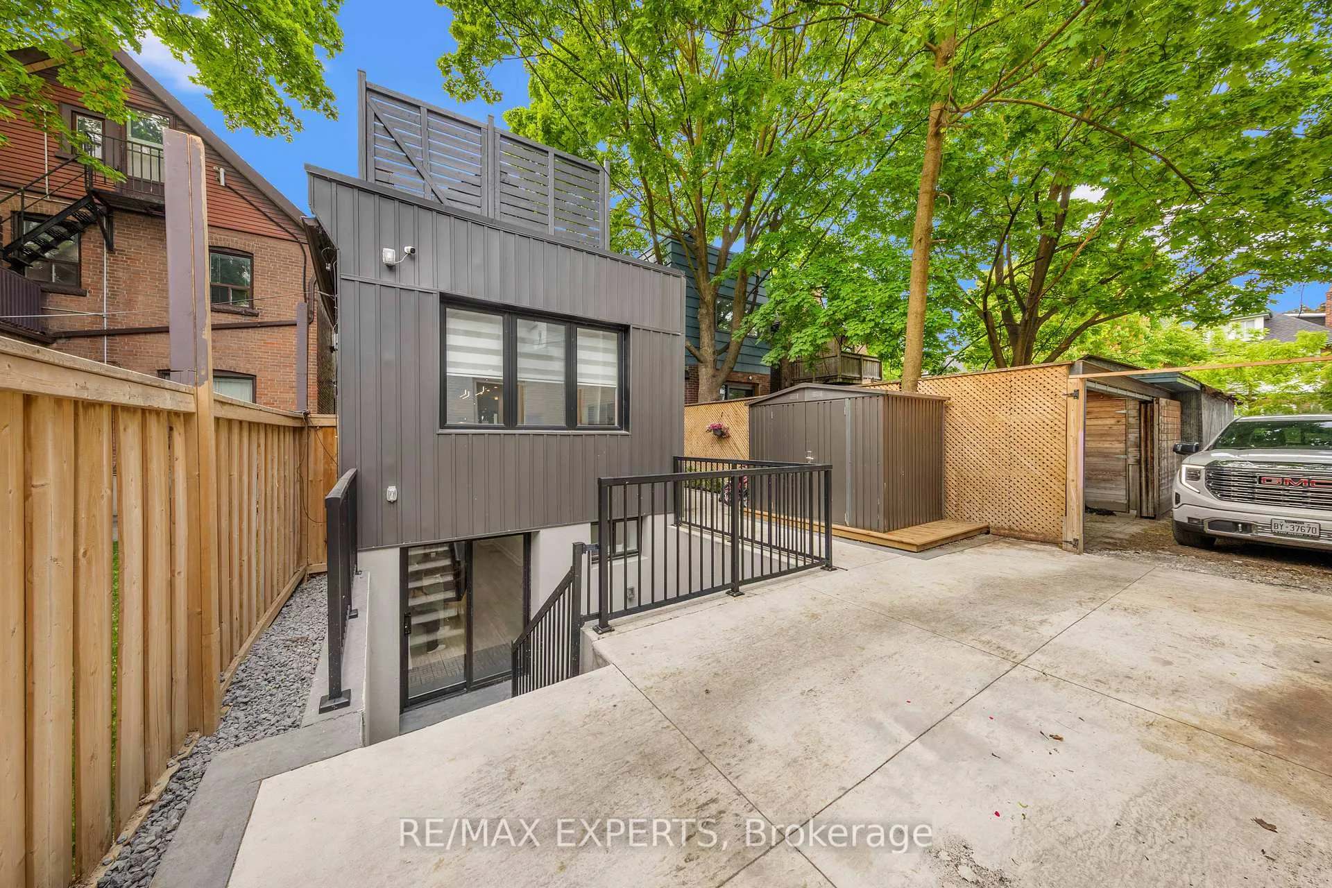 Photo 47 of 5 Harvard Avenue, Toronto, Roncesvalles — HOMEH