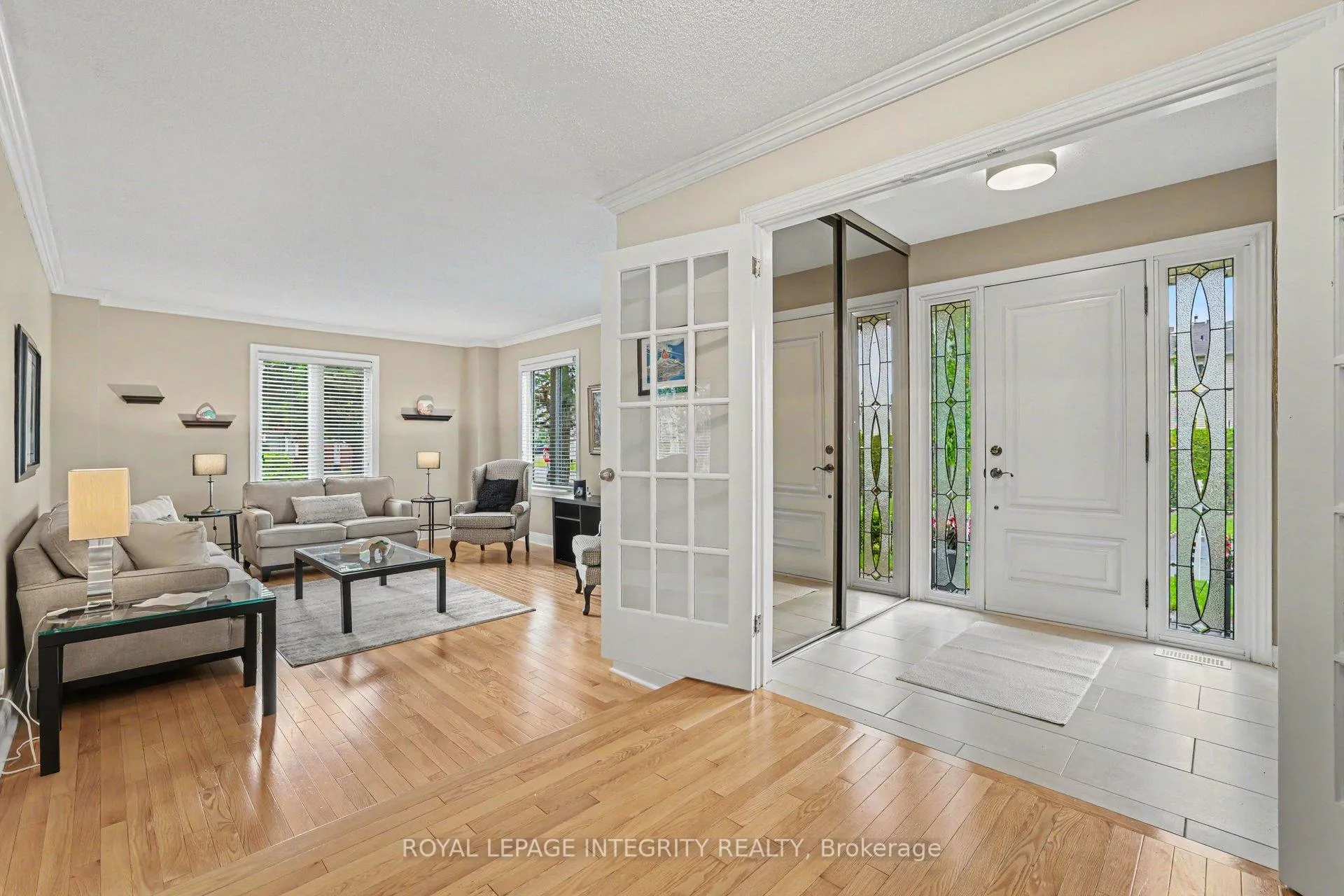 Photo 9 of 1642 Champneuf Drive, Ottawa, Chateauneuf — HOMEH