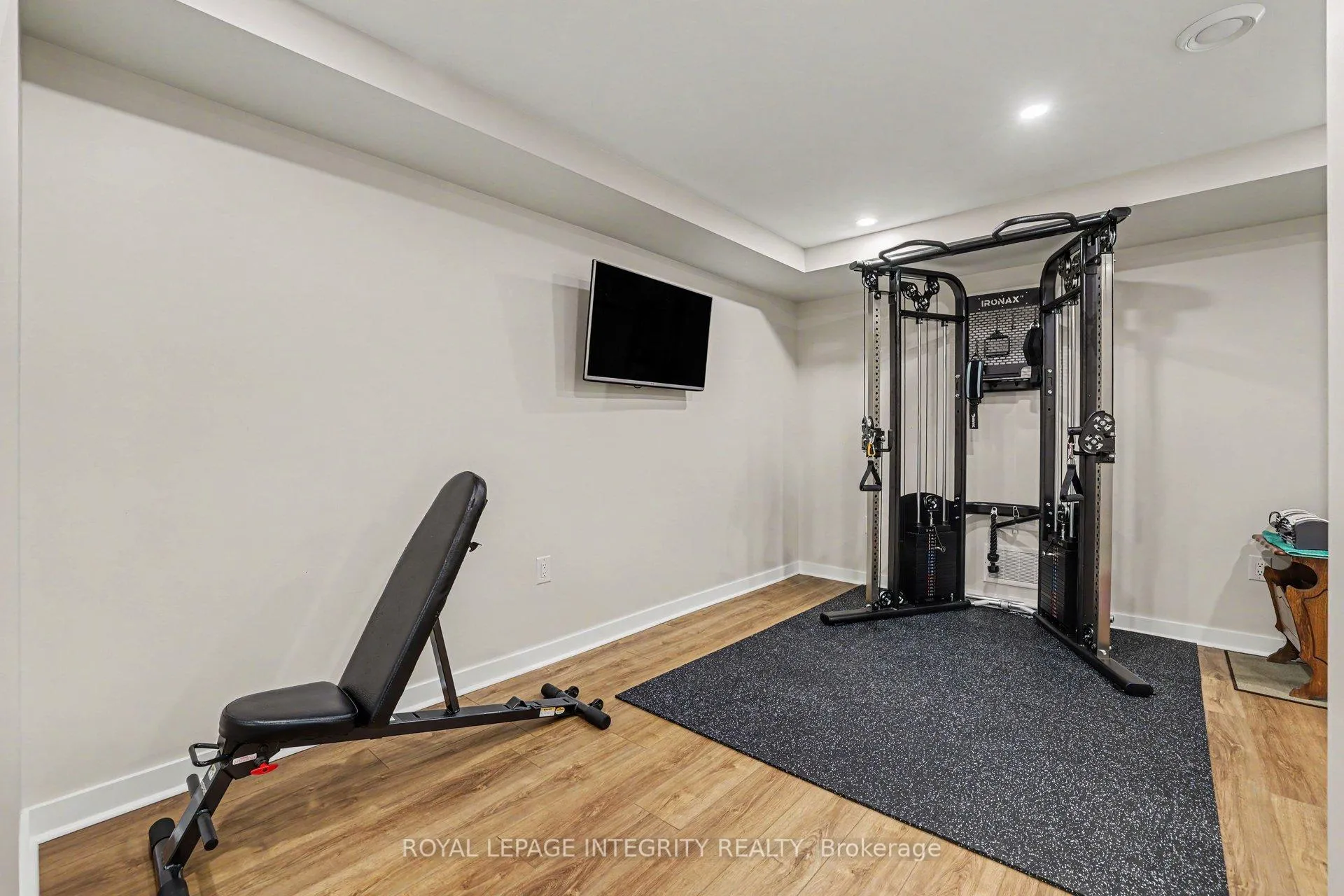 Photo 37 of 1642 Champneuf Drive, Ottawa, Chateauneuf — HOMEH