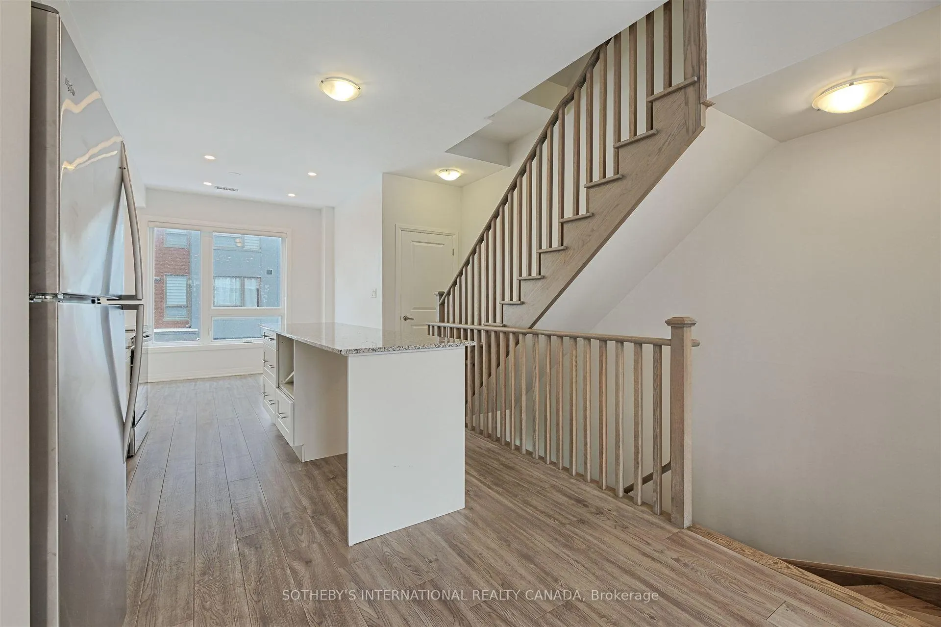 Photo 3 of 1654 Pleasure Valley Path, Oshawa, Samac — HOMEH