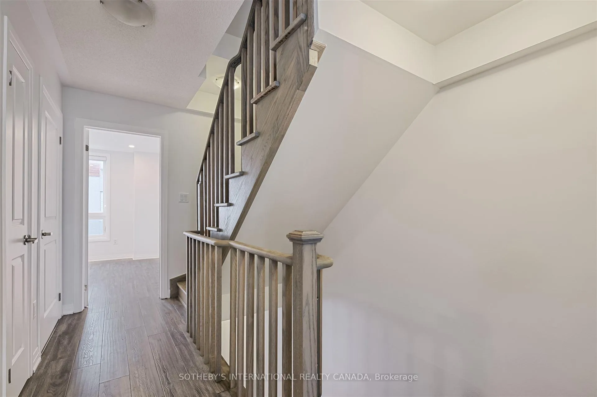 Photo 9 of 1654 Pleasure Valley Path, Oshawa, Samac — HOMEH