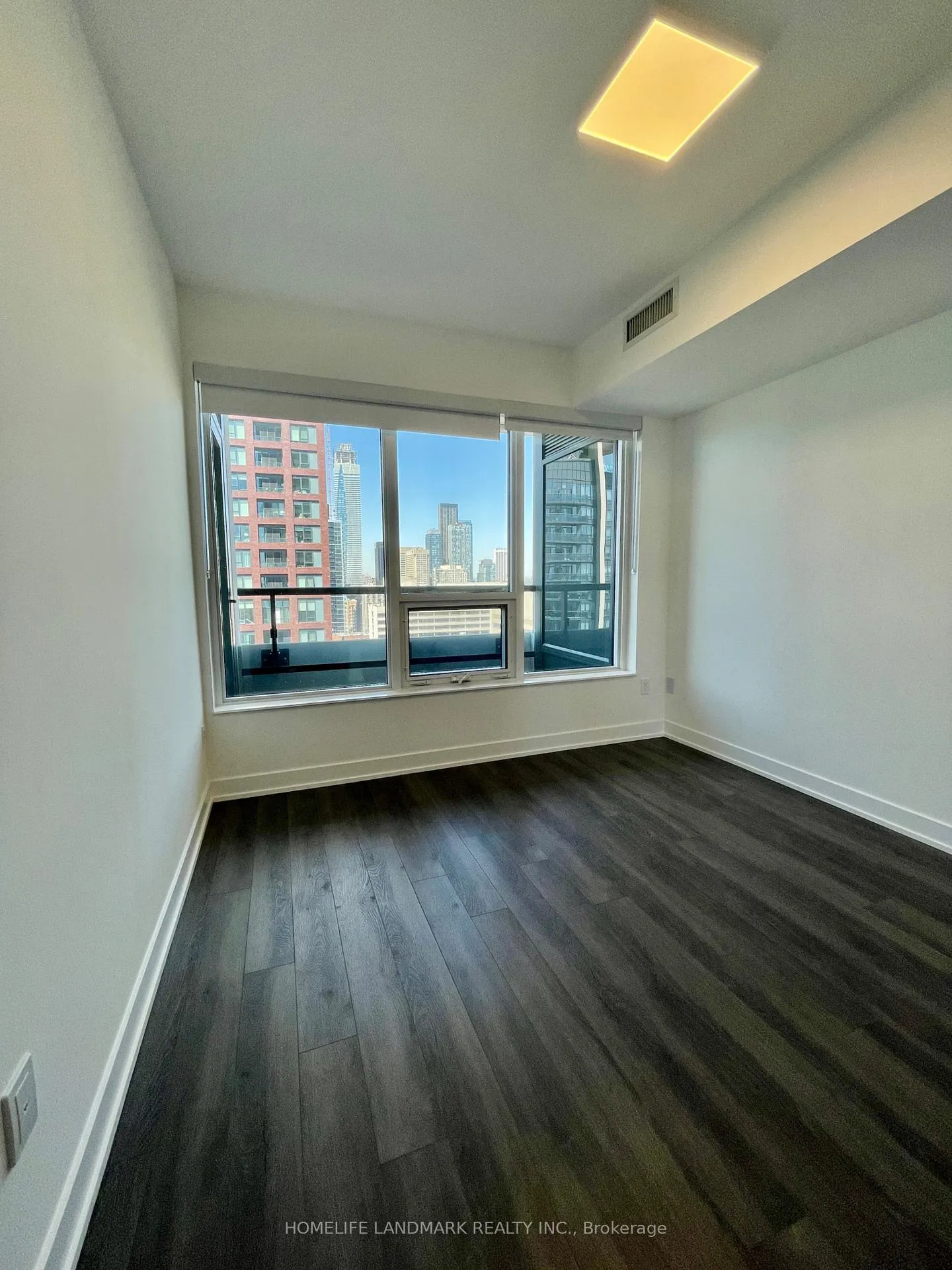Photo 4 of Unit 3002, 609 Sherbourne Street, Toronto, North St. James Town — HOMEH