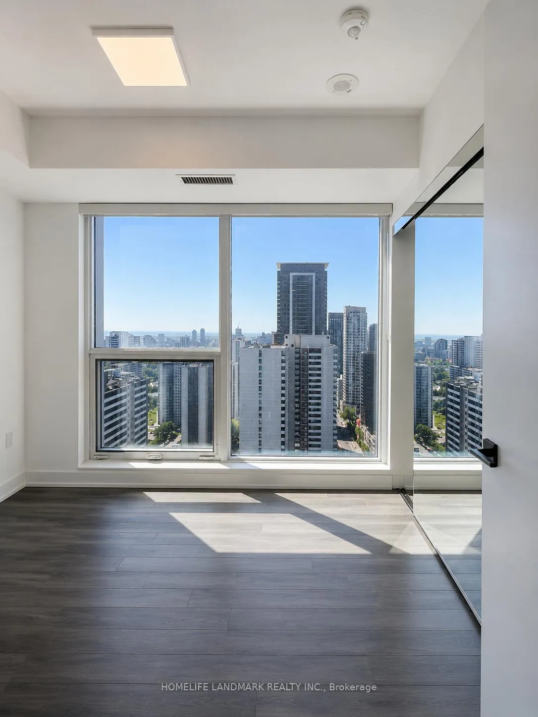 Photo 5 of Unit 3002, 609 Sherbourne Street, Toronto, North St. James Town — HOMEH