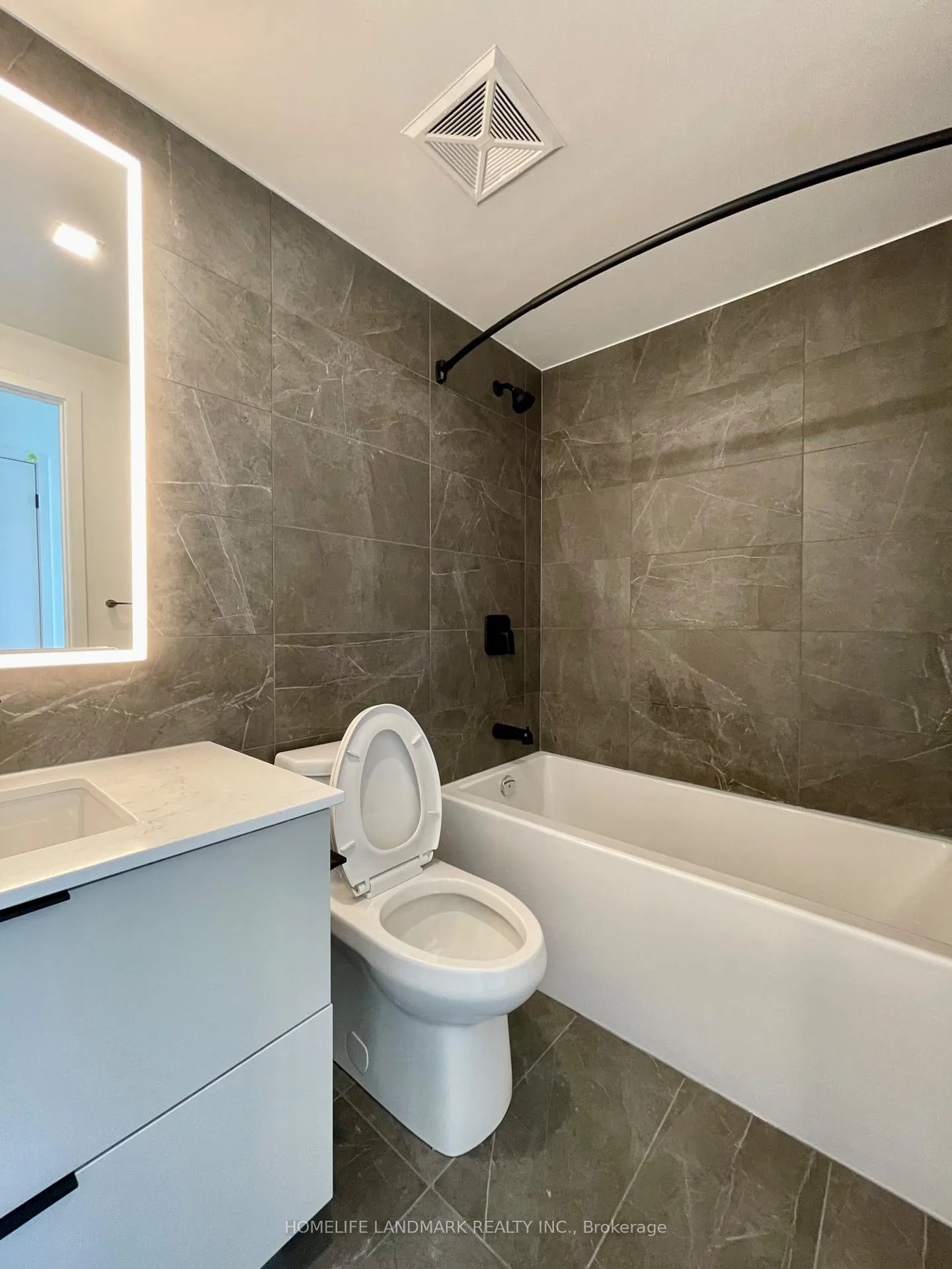 Photo 14 of Unit 3002, 609 Sherbourne Street, Toronto, North St. James Town — HOMEH