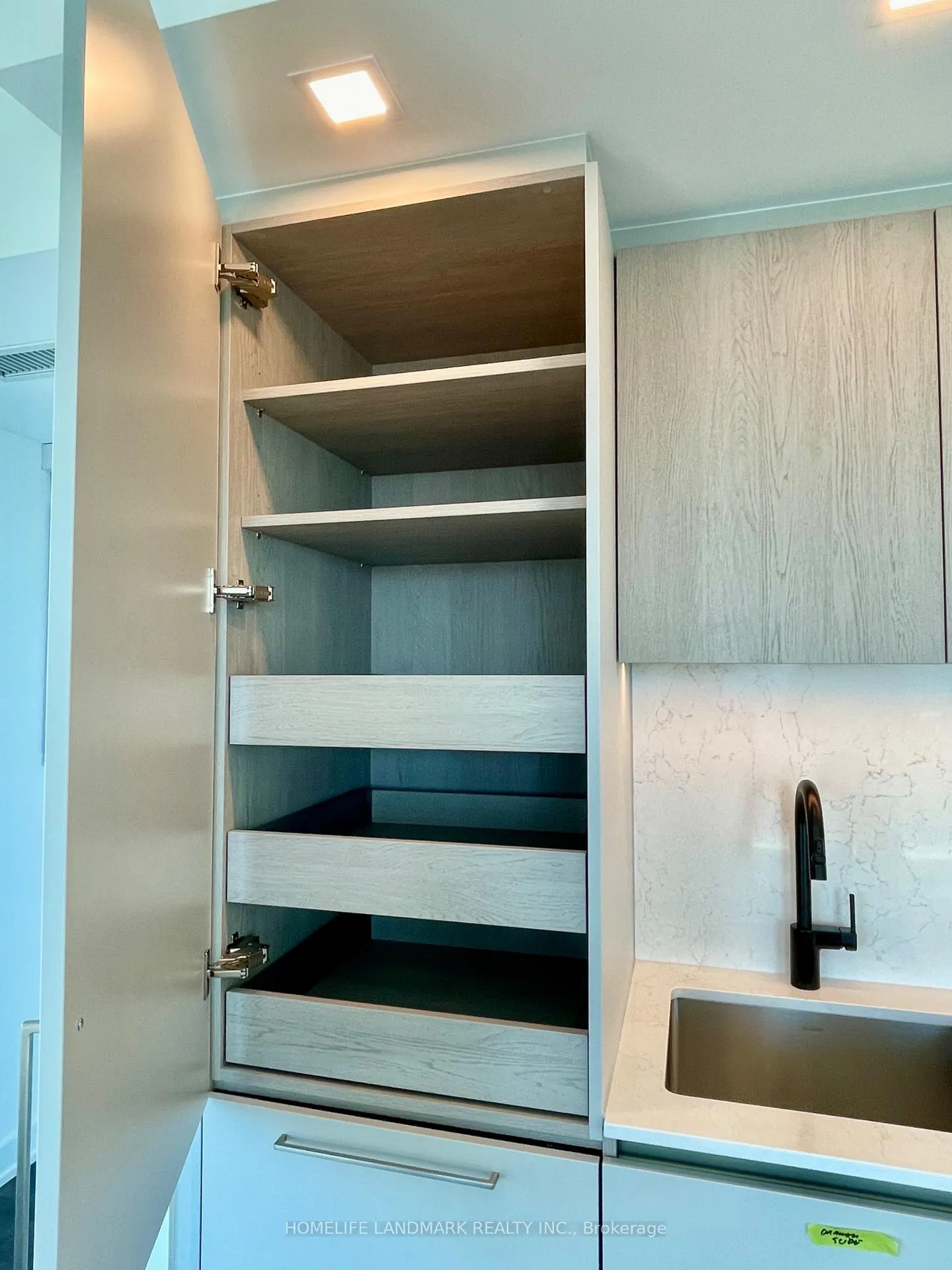 Photo 15 of Unit 3002, 609 Sherbourne Street, Toronto, North St. James Town — HOMEH