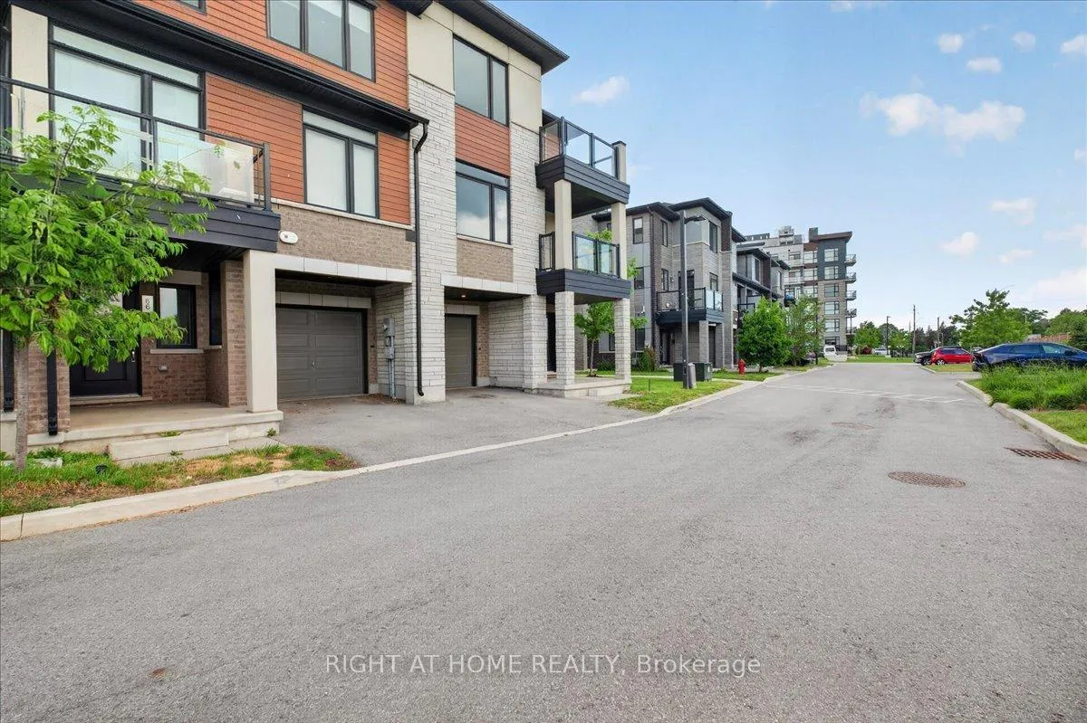 Photo 6 of Unit 67, 590 North Service Road, Hamilton, Lakeshore — HOMEH
