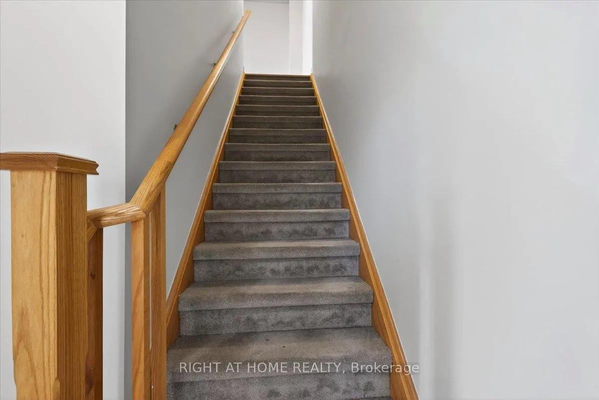 Photo 13 of Unit 67, 590 North Service Road, Hamilton, Lakeshore — HOMEH