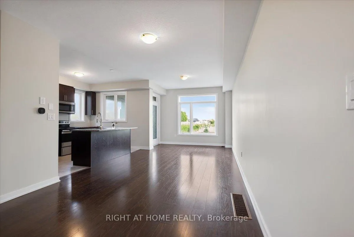 Photo 14 of Unit 67, 590 North Service Road, Hamilton, Lakeshore — HOMEH