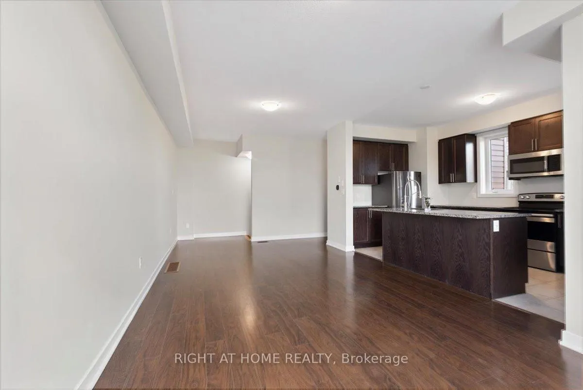 Photo 15 of Unit 67, 590 North Service Road, Hamilton, Lakeshore — HOMEH