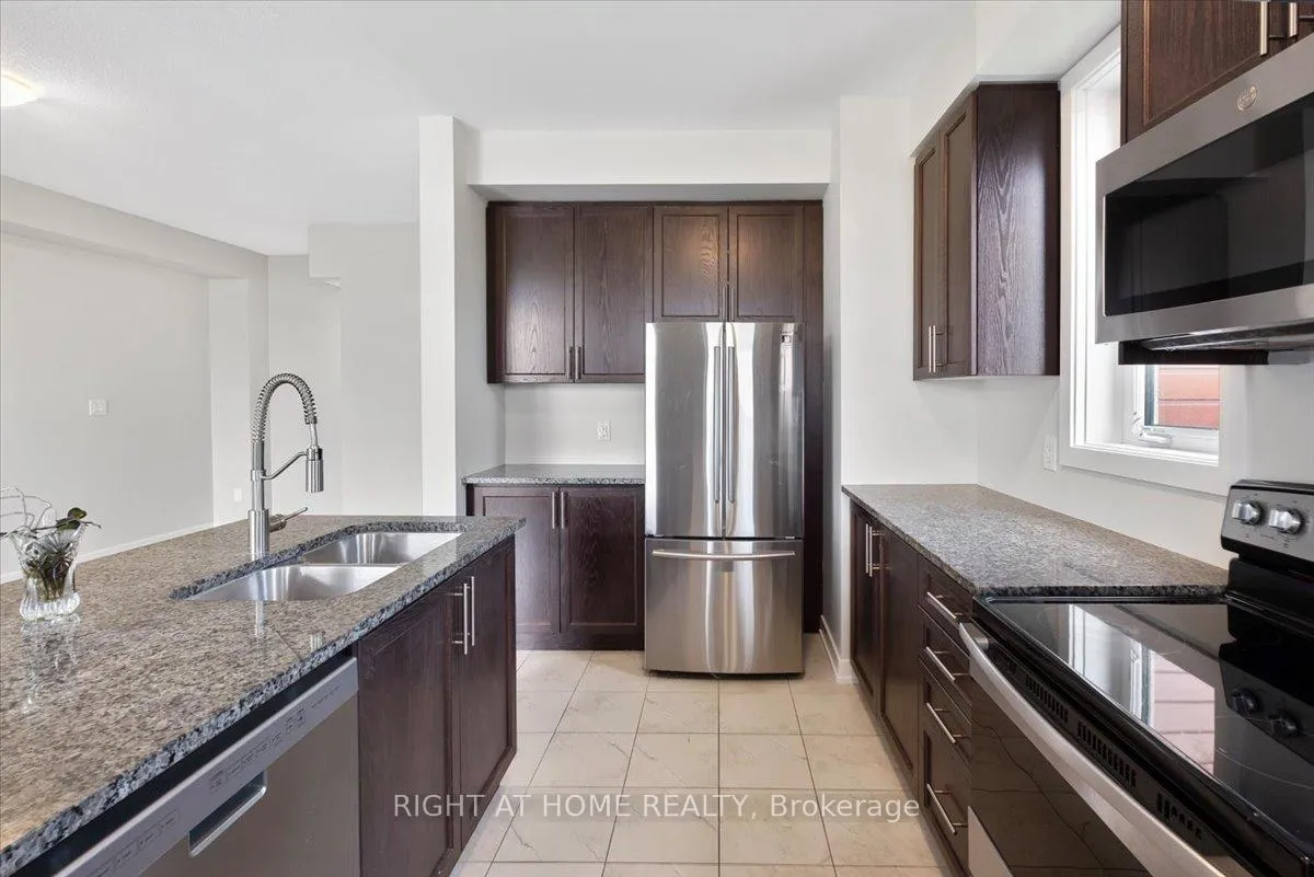 Photo 18 of Unit 67, 590 North Service Road, Hamilton, Lakeshore — HOMEH